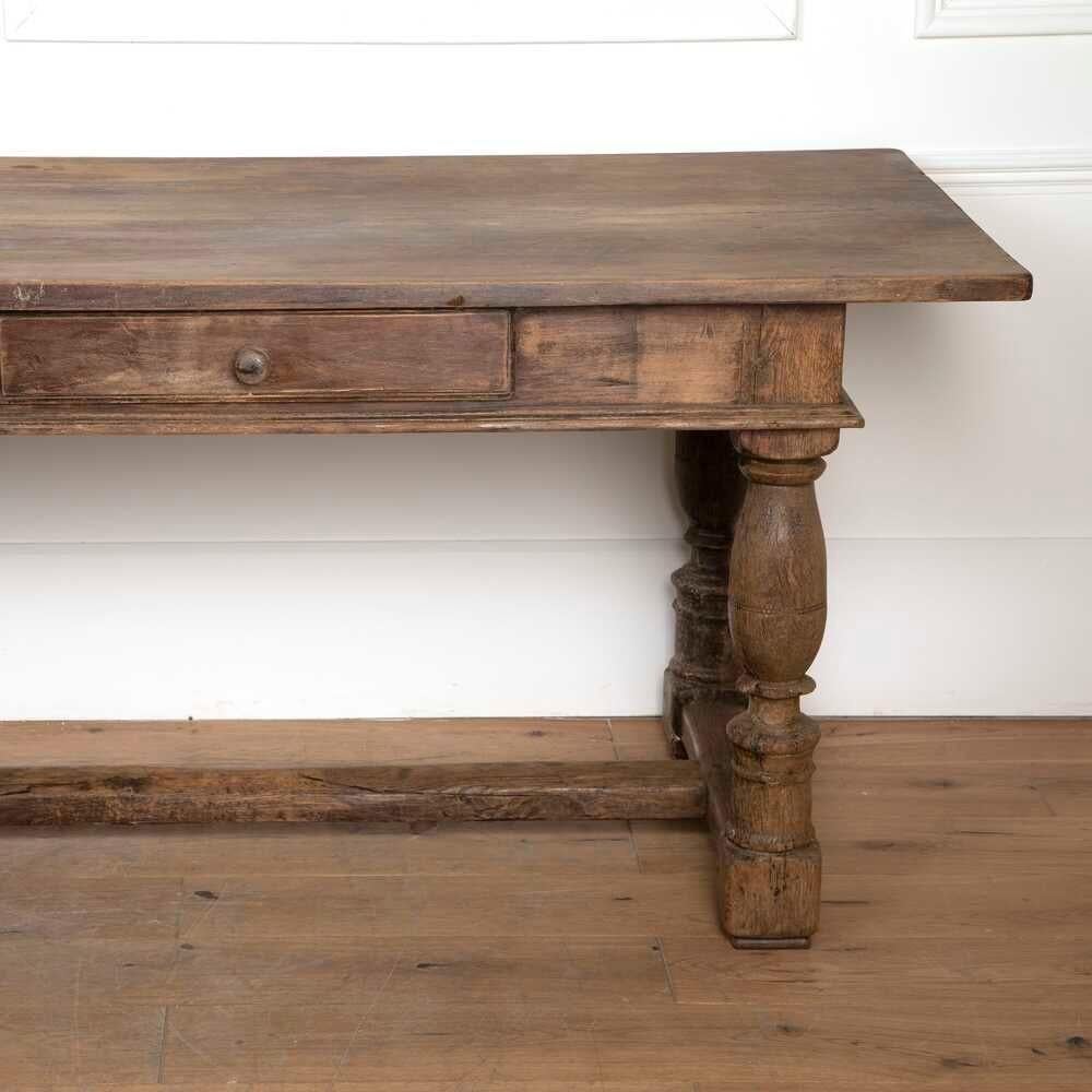 Table rustique belge du 20e siècle en vente 1