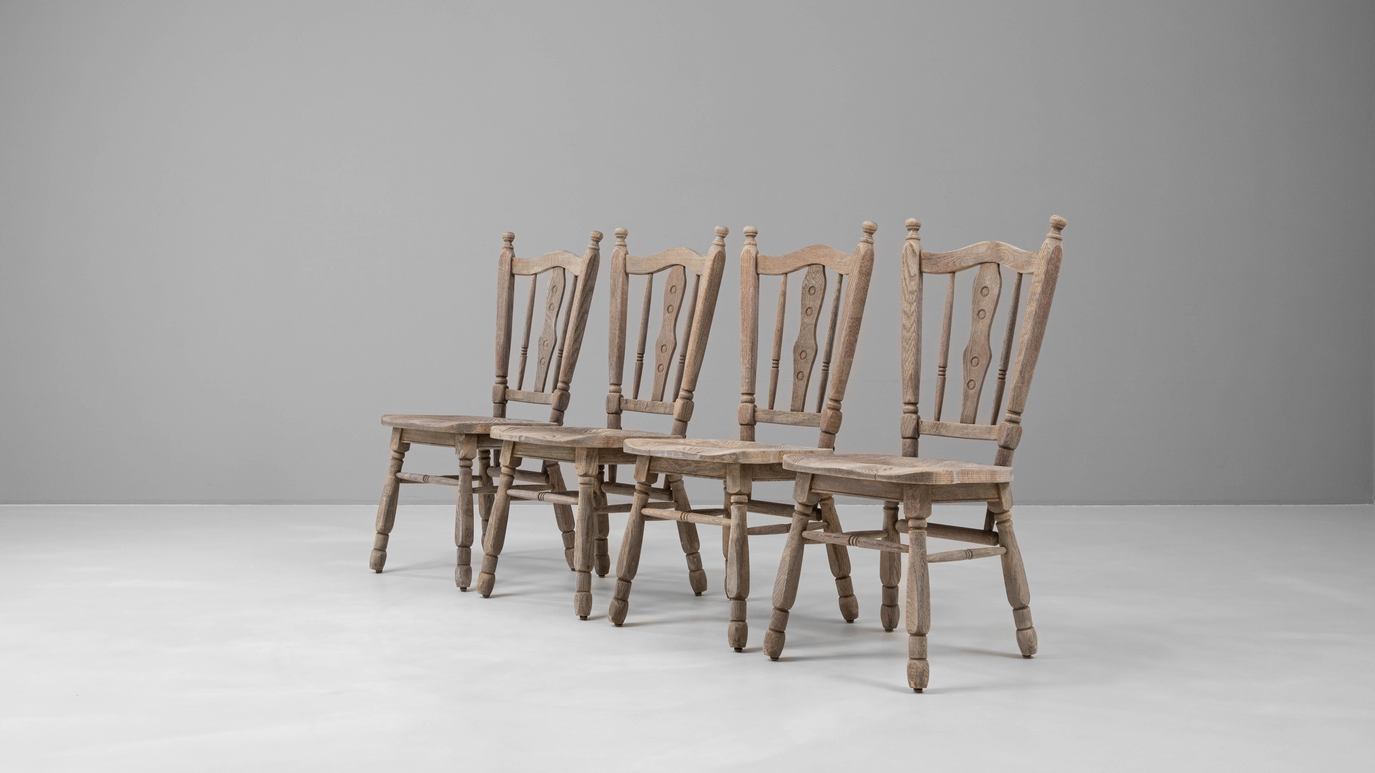 Set di 4 sedie da pranzo in Oak del XX secolo in Belgio in vendita 7