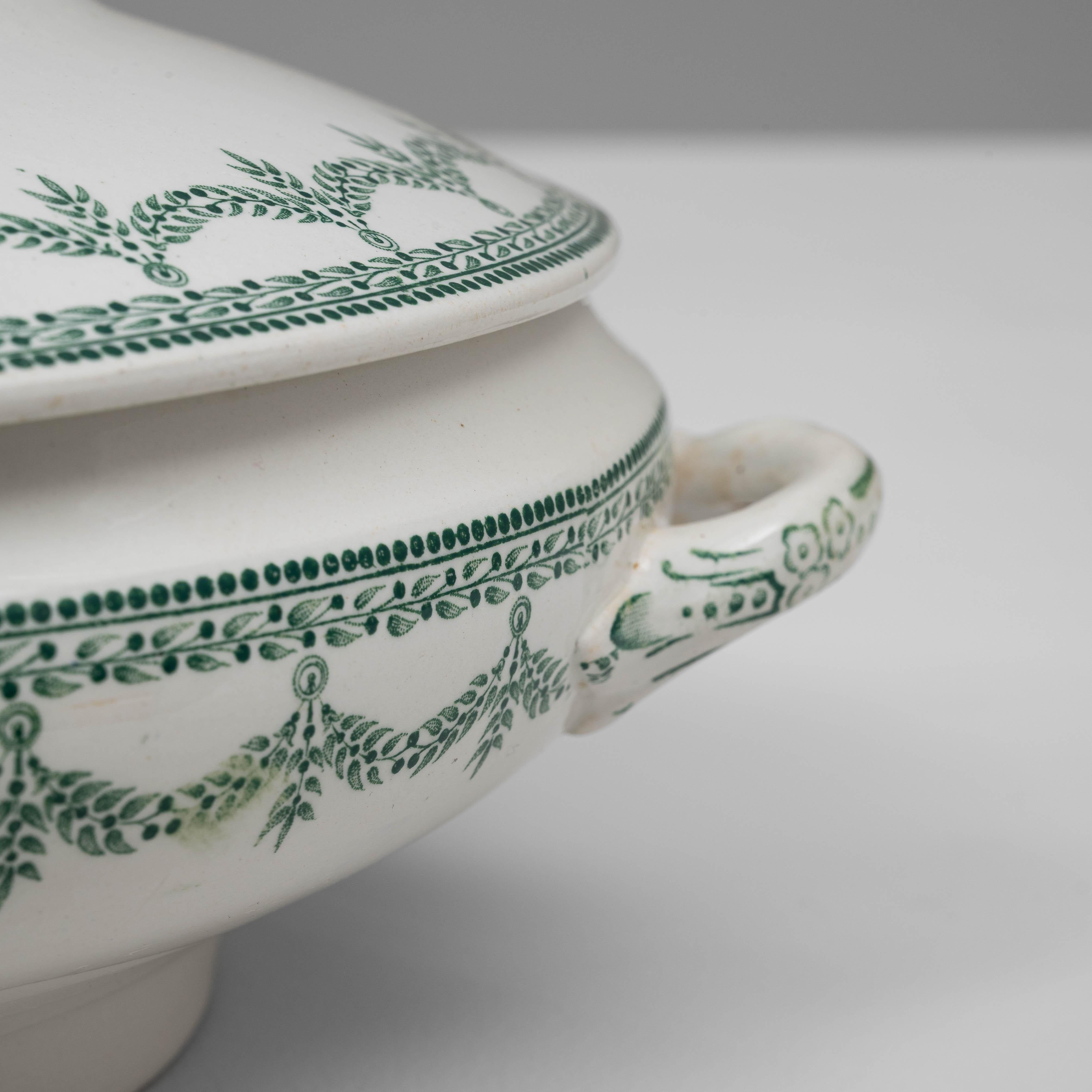 Soupière en porcelaine belge du 20e siècle, édition spéciale, avec couvercle en vente 5
