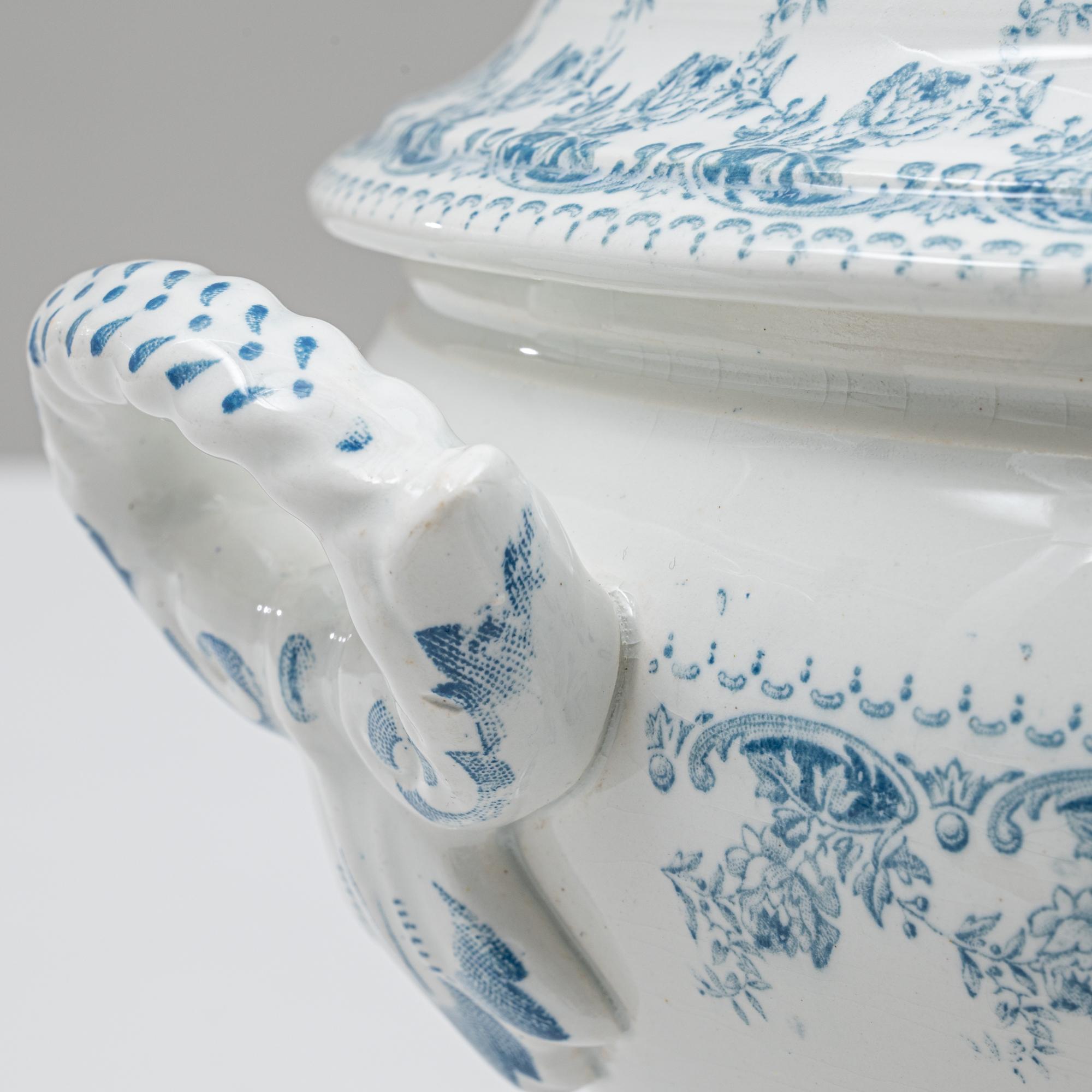 Soupière en porcelaine avec couvercle, édition spéciale belge du 20e siècle en vente 5