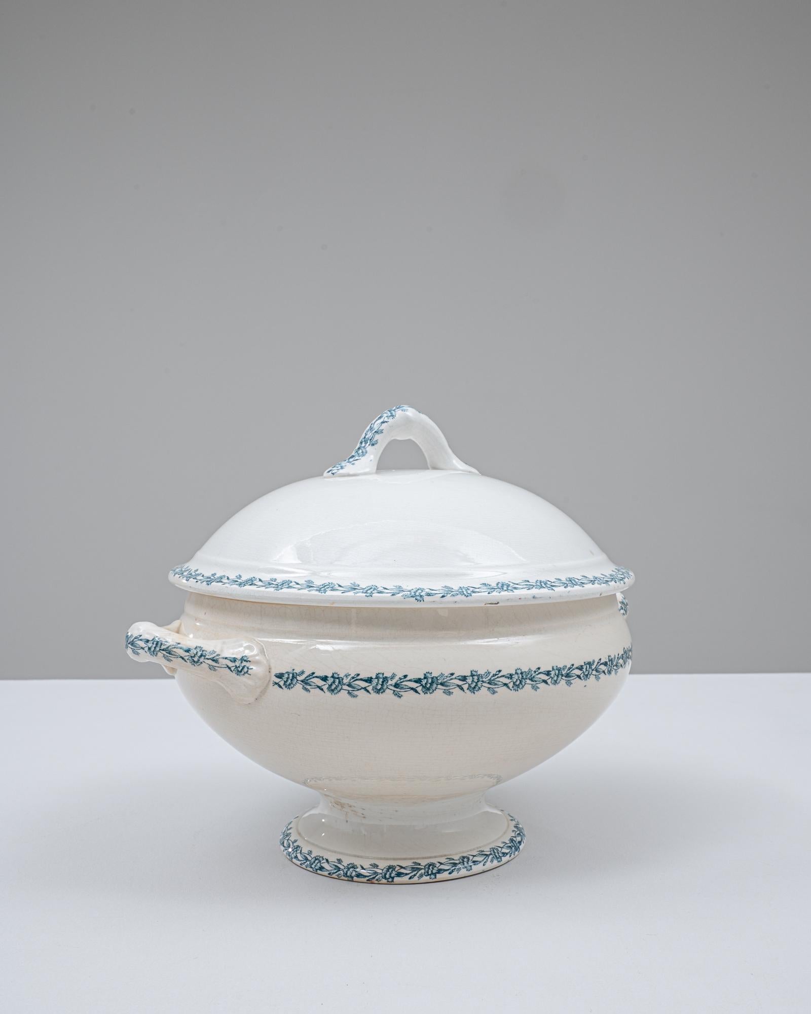 20ième siècle Soupière en porcelaine avec couvercle, édition spéciale belge du 20e siècle en vente