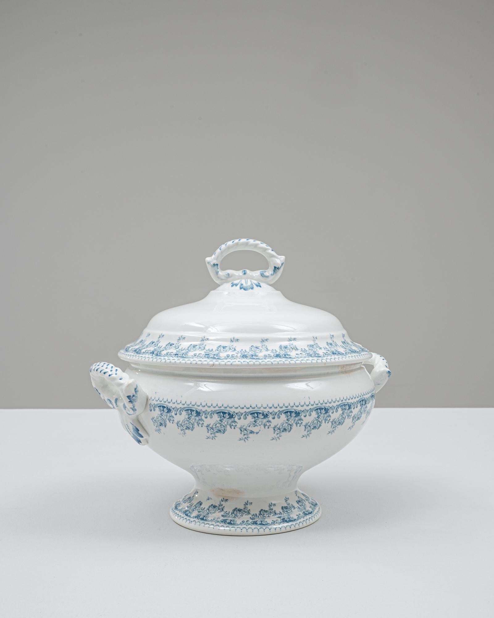 20ième siècle Soupière en porcelaine avec couvercle, édition spéciale belge du 20e siècle en vente