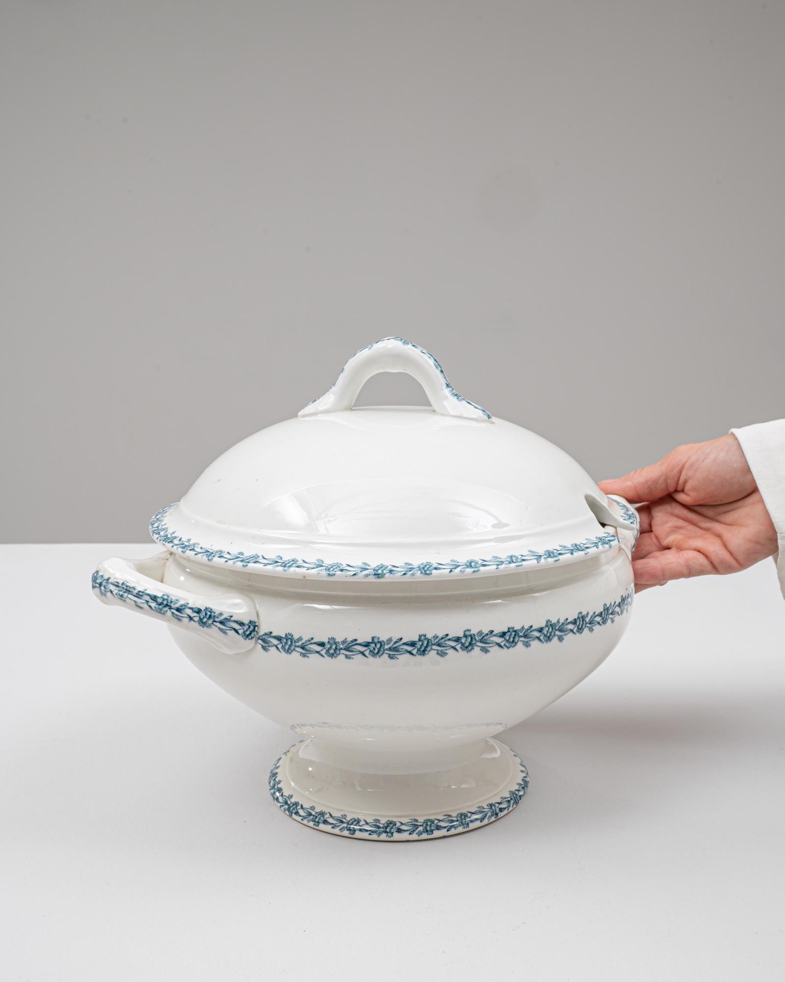 Soupière en porcelaine avec couvercle, édition spéciale belge du 20e siècle en vente 1