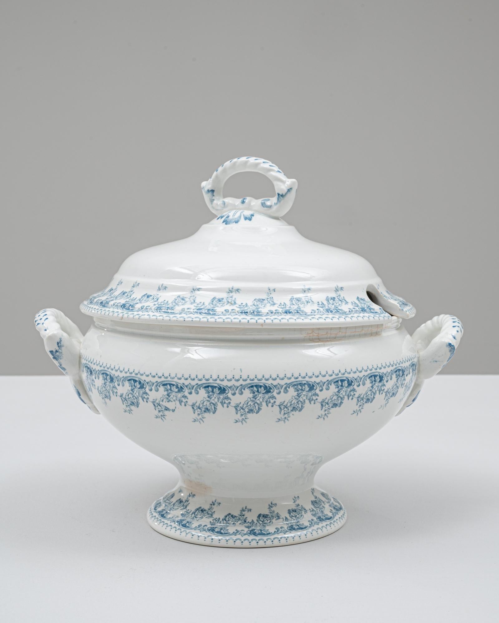 Soupière en porcelaine avec couvercle, édition spéciale belge du 20e siècle en vente 2