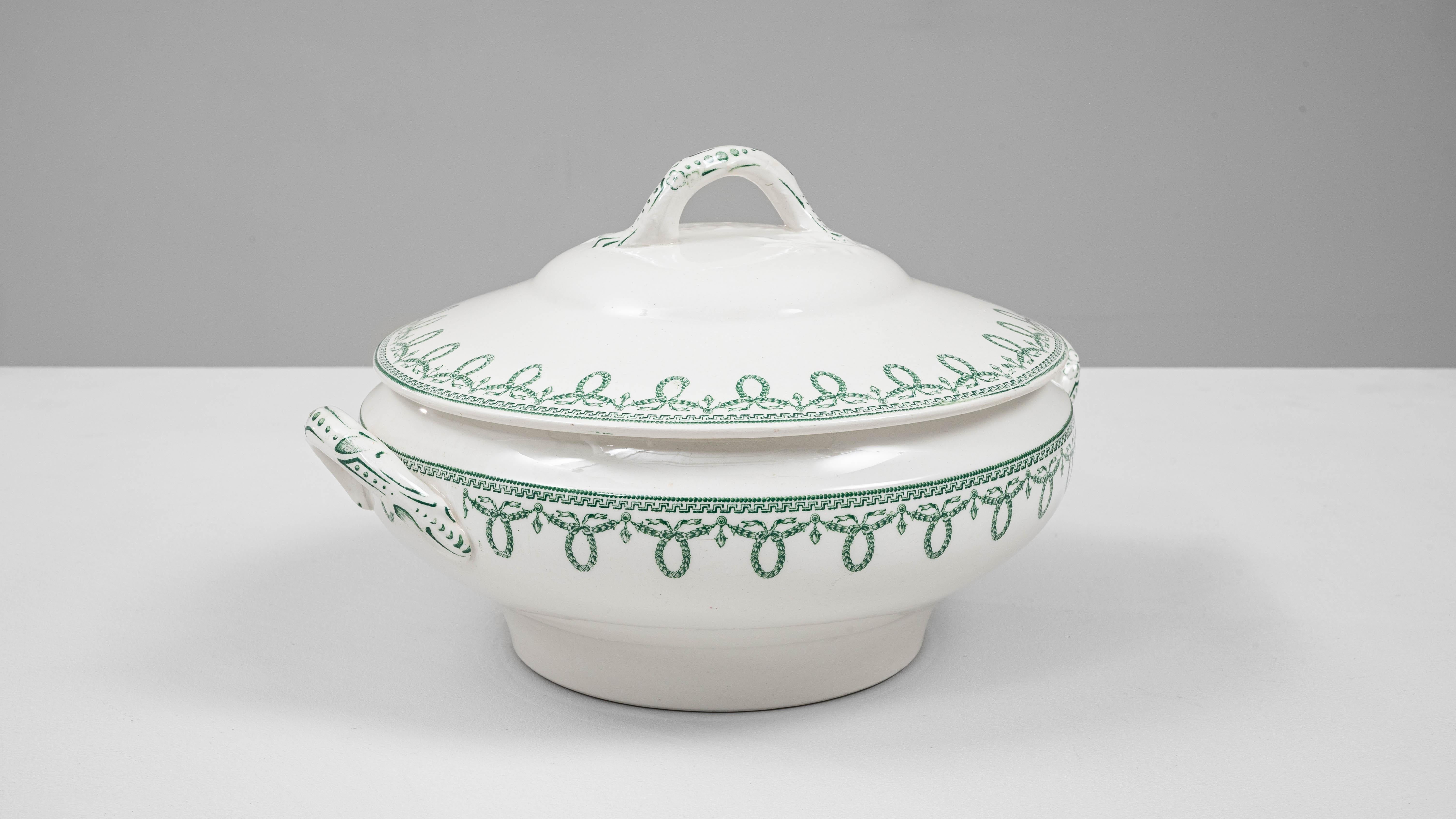 Soupière en porcelaine avec couvercle, édition spéciale belge du 20e siècle en vente 3