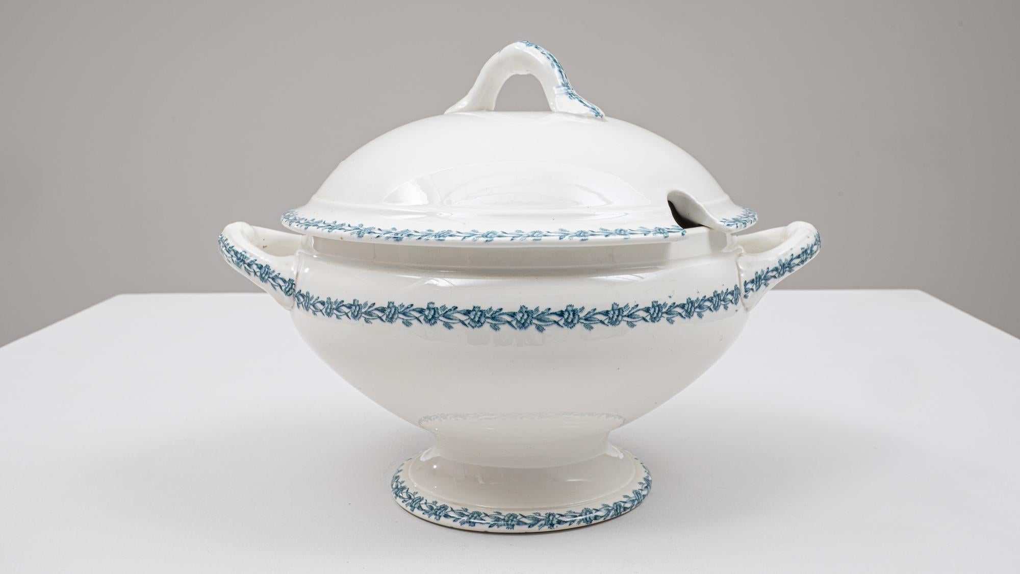 Soupière en porcelaine avec couvercle, édition spéciale belge du 20e siècle en vente 3