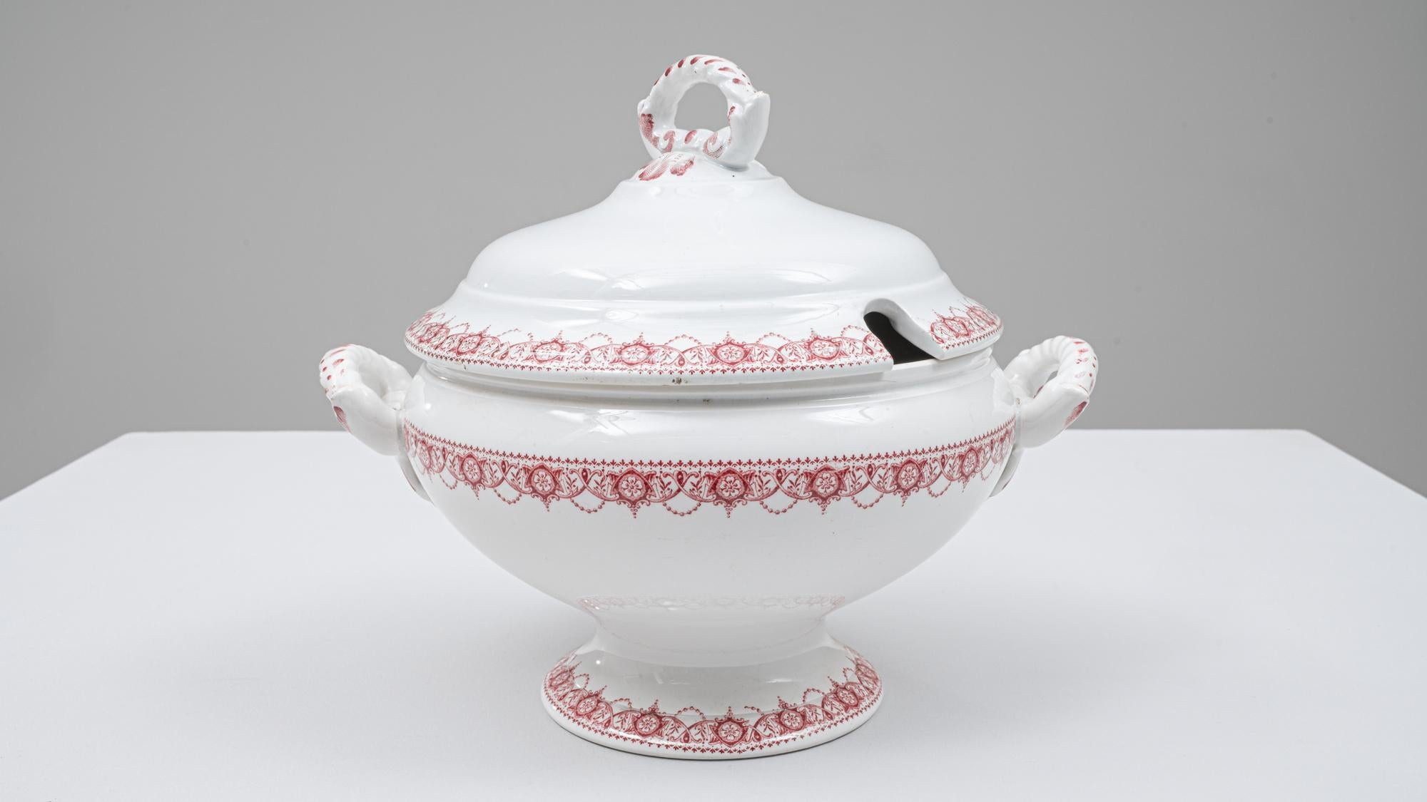 Soupière en porcelaine avec couvercle, édition spéciale belge du 20e siècle en vente 3