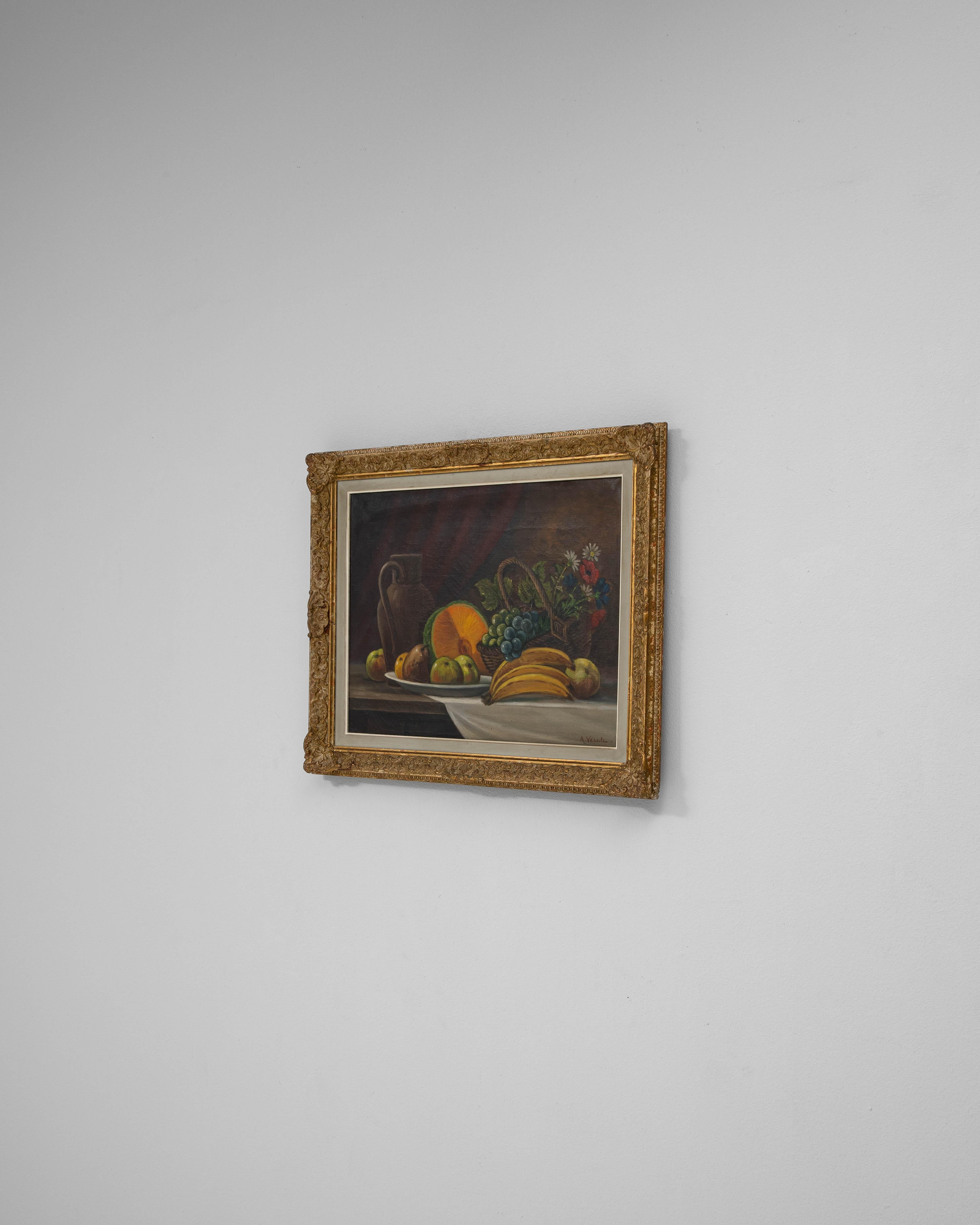Bodegón belga de frutas del siglo XX con marco de madera dorada en venta 3