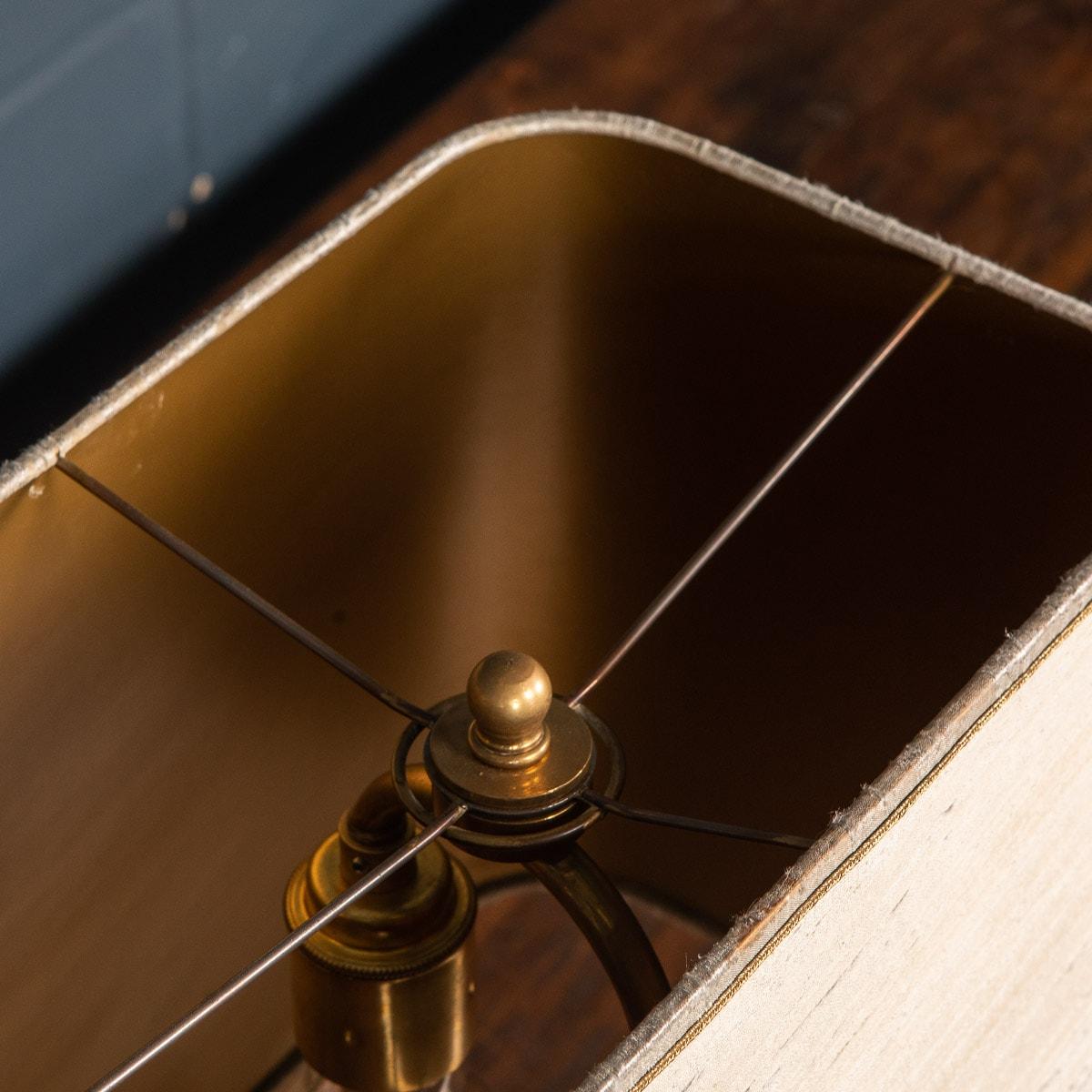 Lampe de table belge du 20e siècle par Willy Daro, c.1960 en vente 4