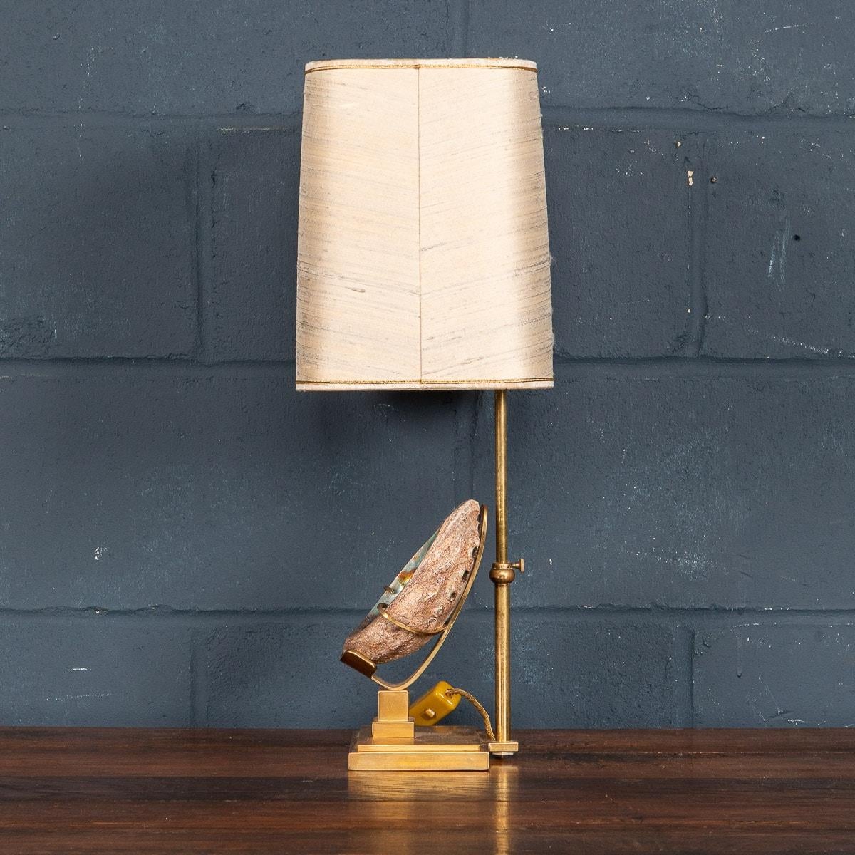Métal Lampe de table belge du 20e siècle par Willy Daro, c.1960 en vente