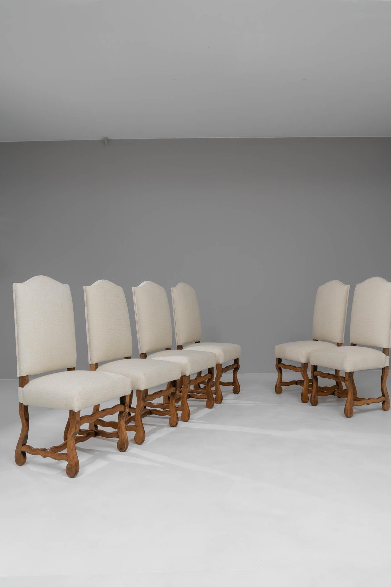Chaises de salle à manger belges rembourrées du 20e siècle, ensemble de 6 Bon état - En vente à High Point, NC
