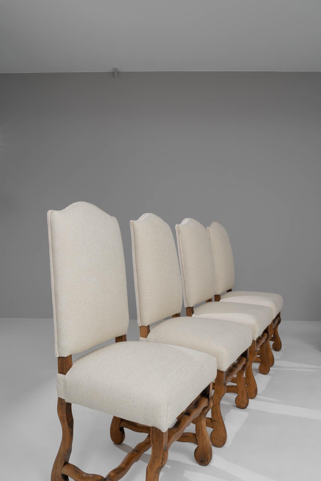 20ième siècle Chaises de salle à manger belges rembourrées du 20e siècle, ensemble de 6 en vente