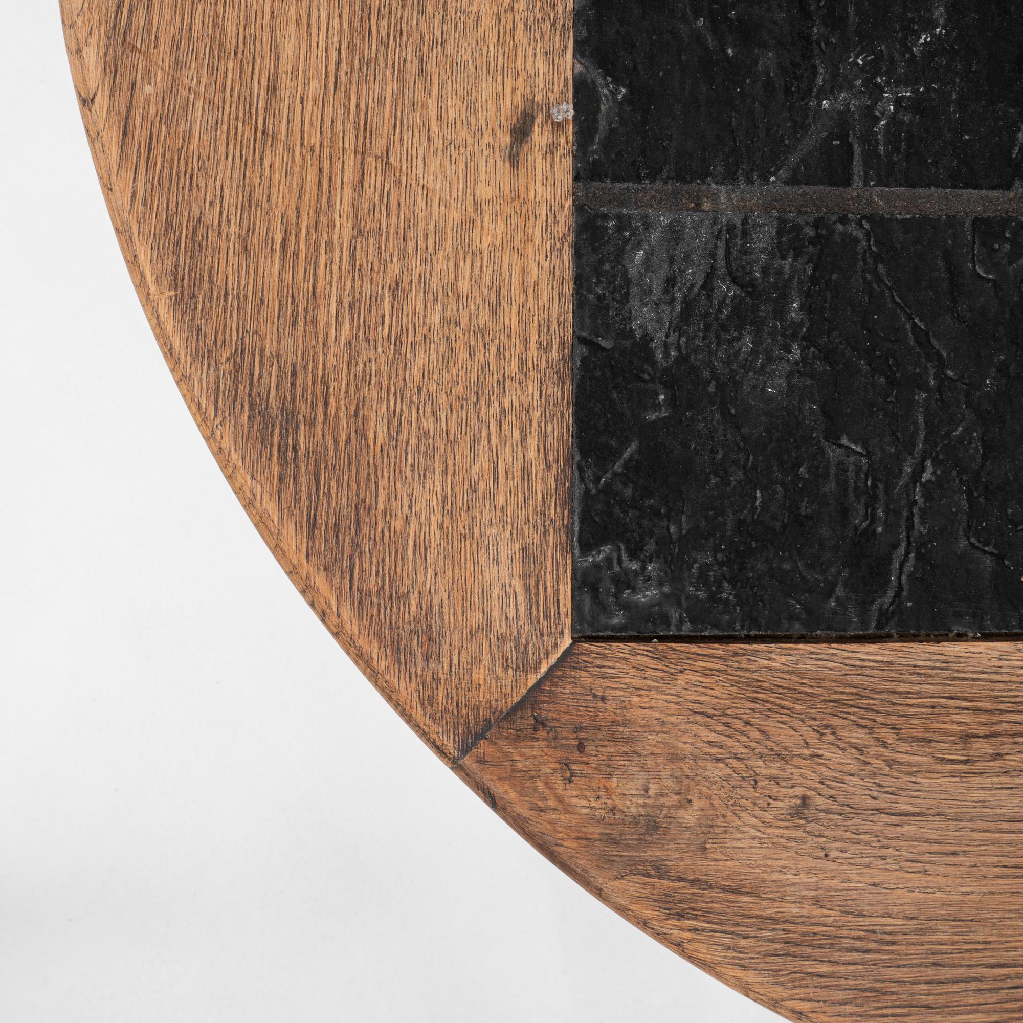 Table basse en bois belge du 20e siècle avec plateau en ardoise en vente 2