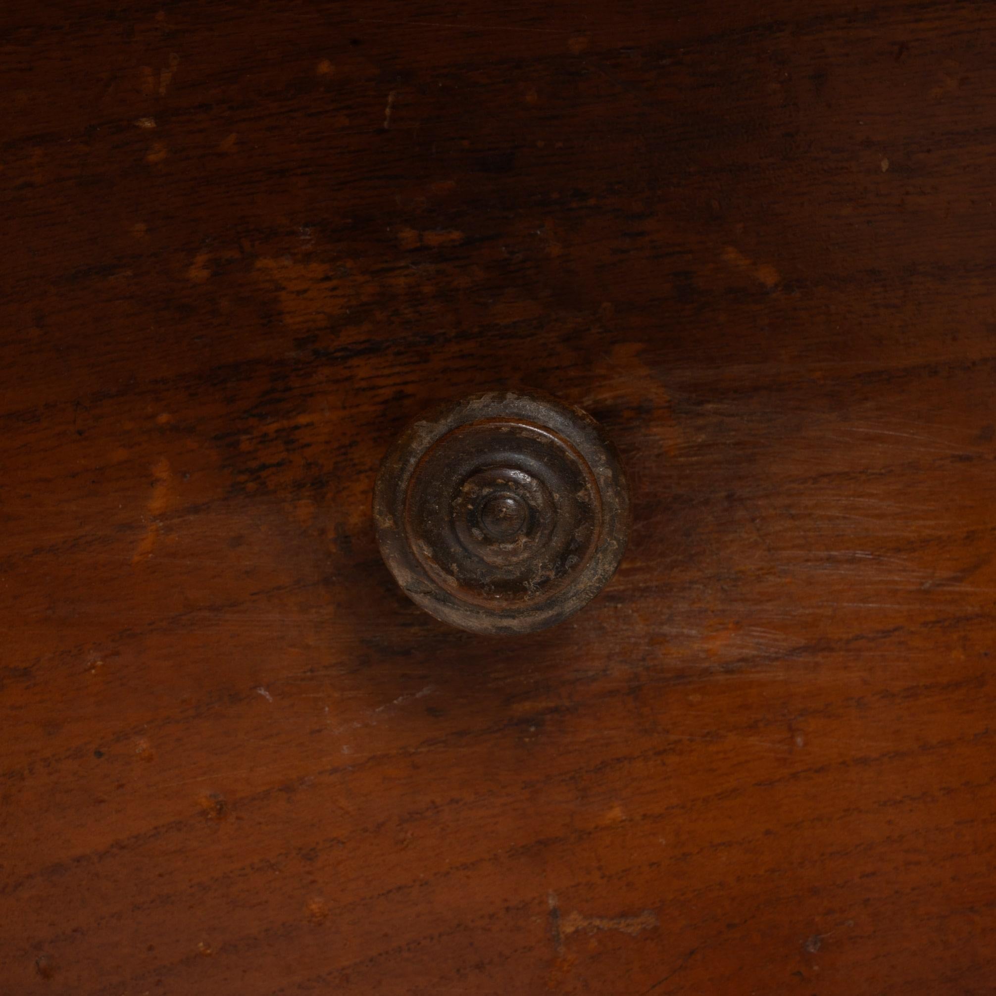 20. Jahrhundert belgischen hölzernen Sekretär Schreibtisch in Original-Patina im Angebot 10