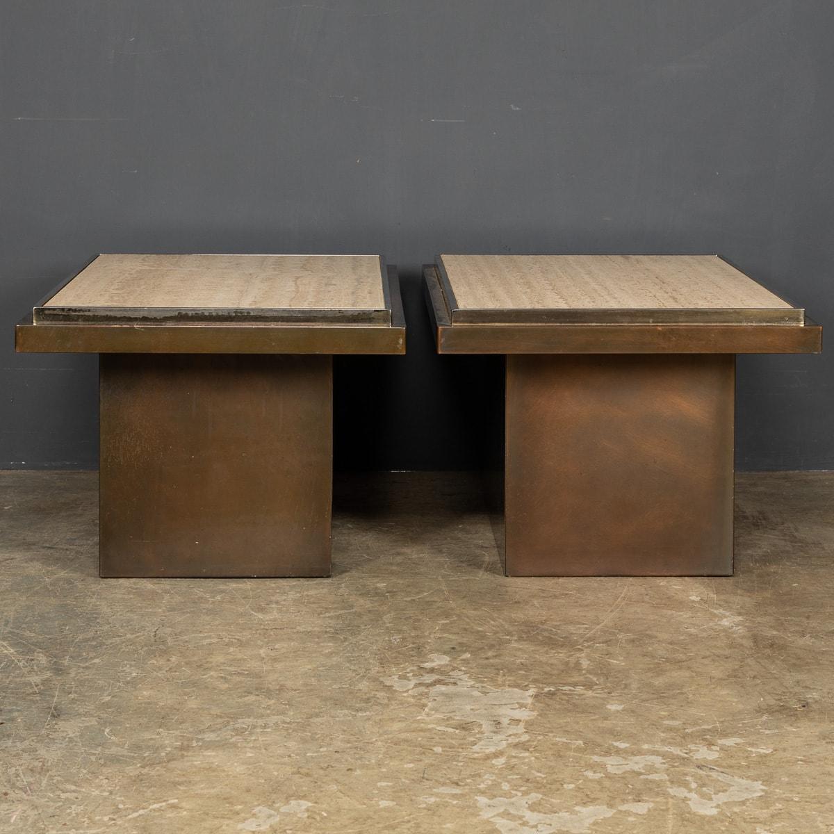 Bronze Tables d'appoint en bronze chromé et marbre du 20e siècle A.I.C., C.1970 en vente