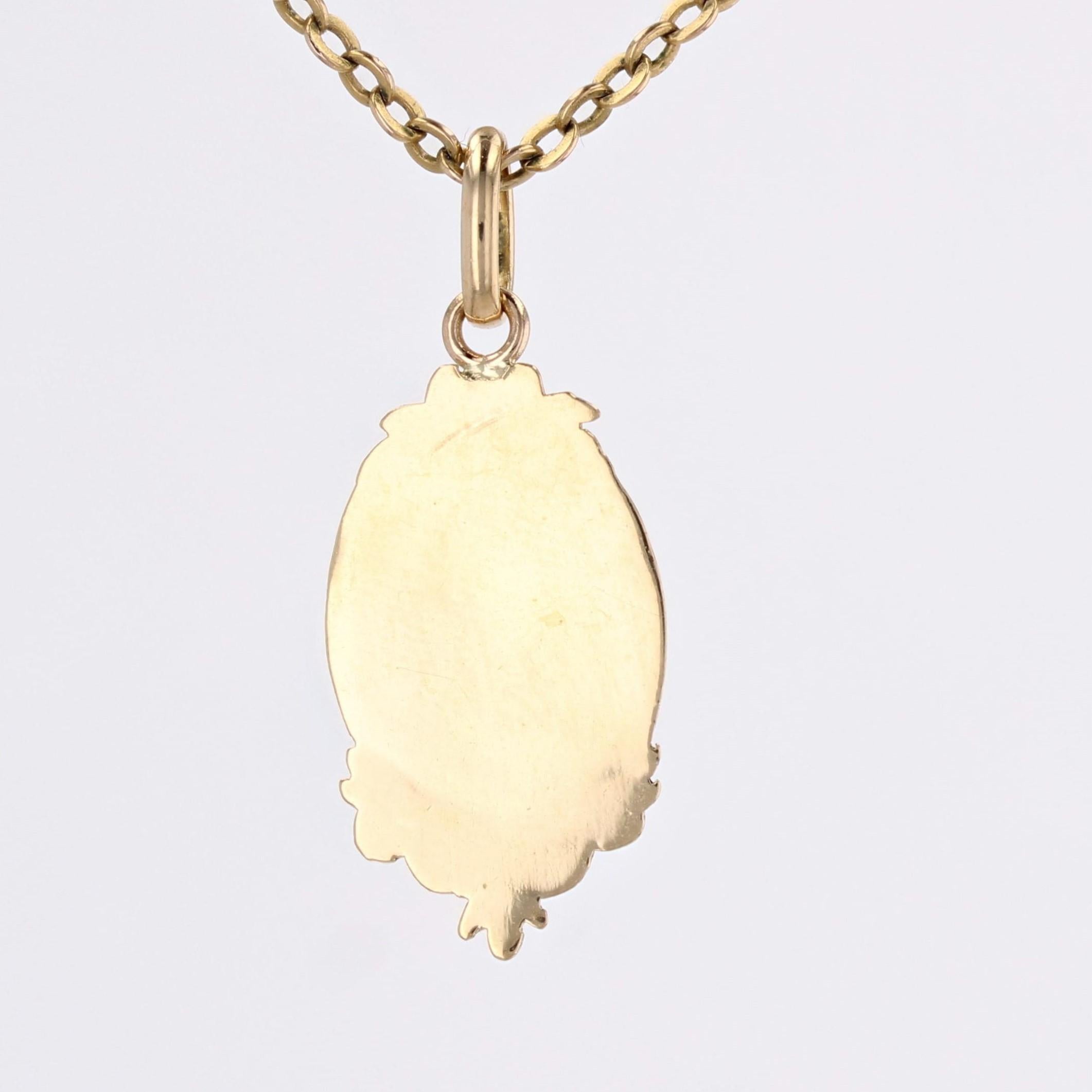 Colgante Medalla Santa Teresa en Oro Amarillo de 18 Kilates Belle Epoque del Siglo XX en venta 3