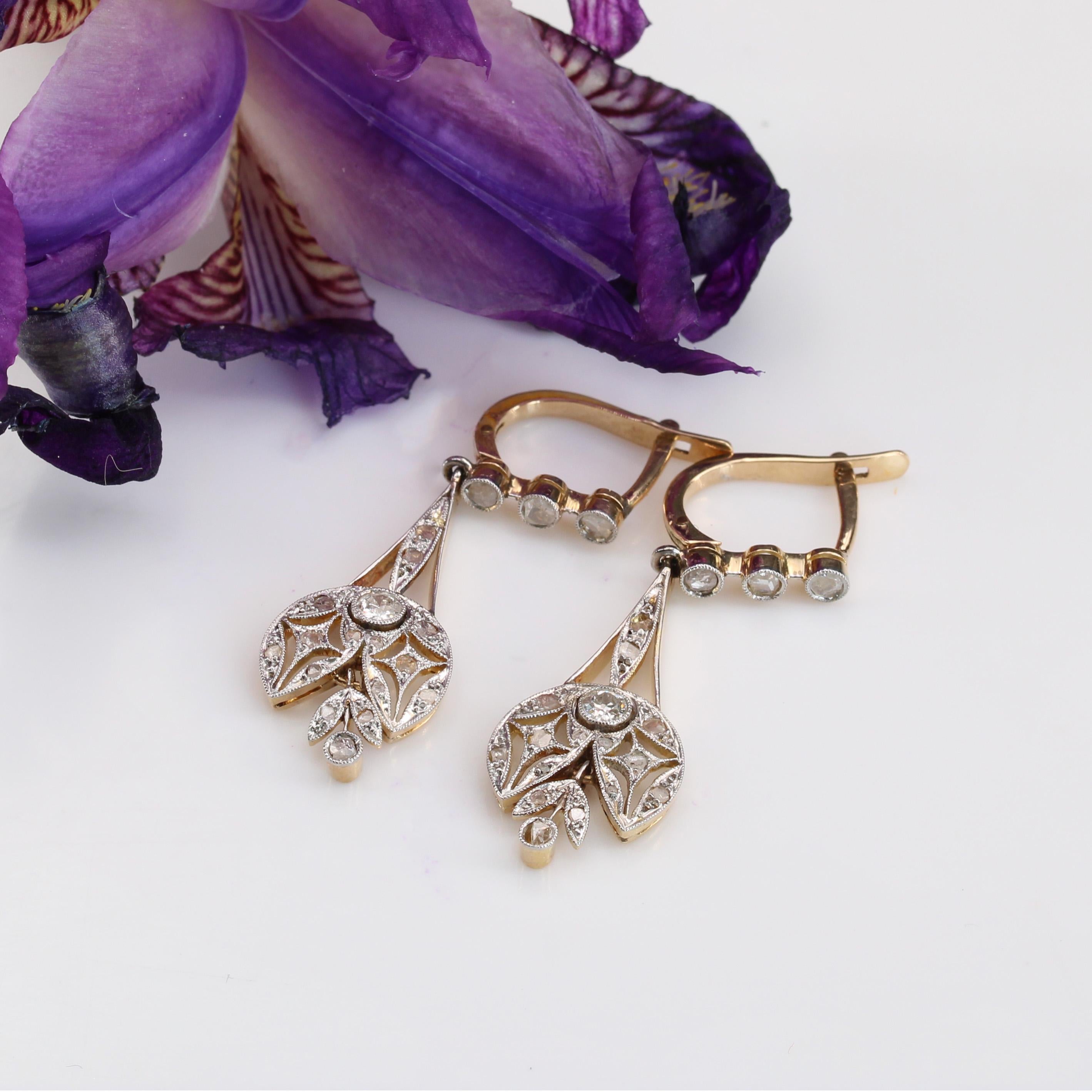 20th Century Belle Epoque Diamonds 18 Karat White Yellow Gold Dangle Earrings In Good Condition For Sale In Poitiers, FR