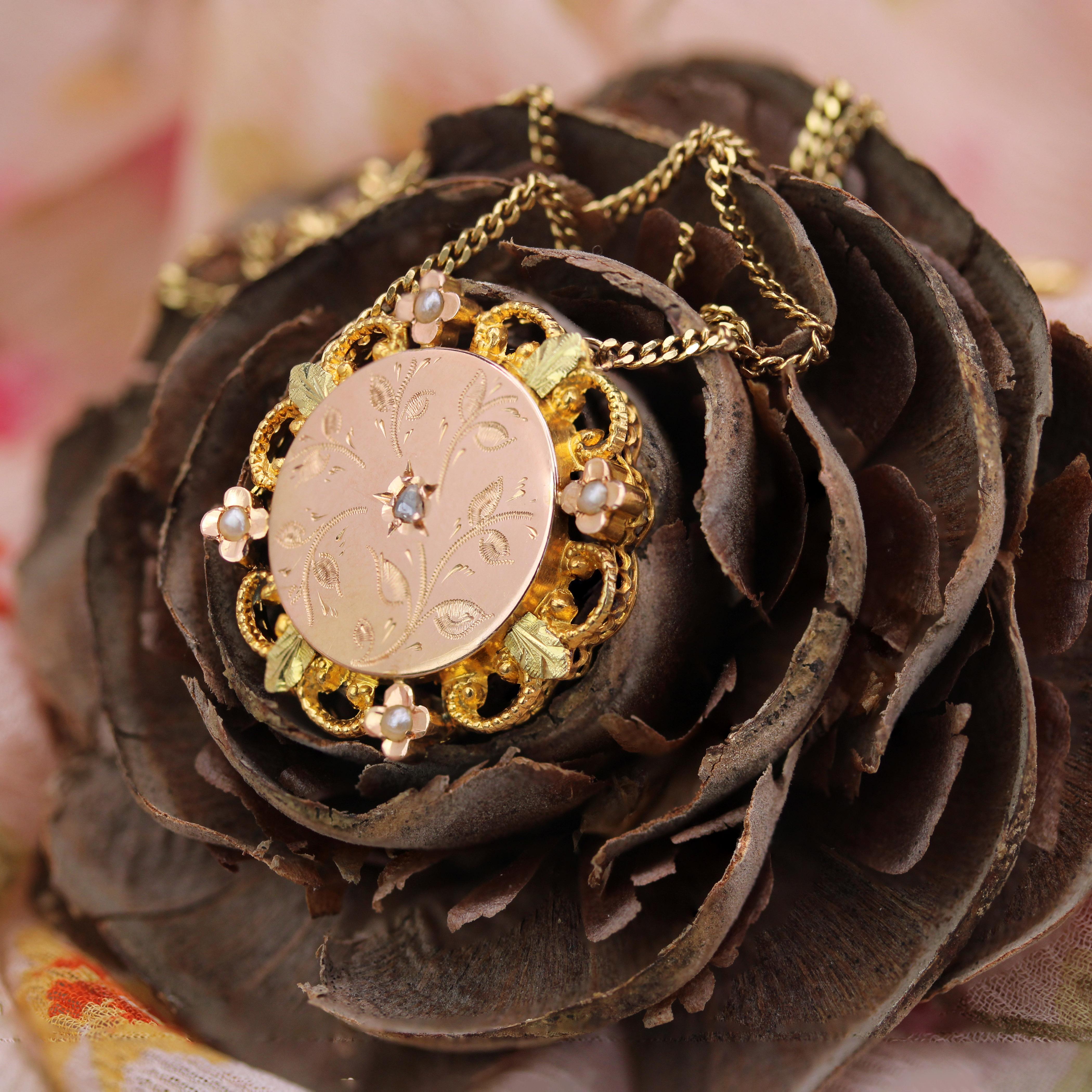 Belle Epoque des 20. Jahrhunderts Perlenkette aus 18 K Gelb-, Rosé- und Grüngold im Angebot 5