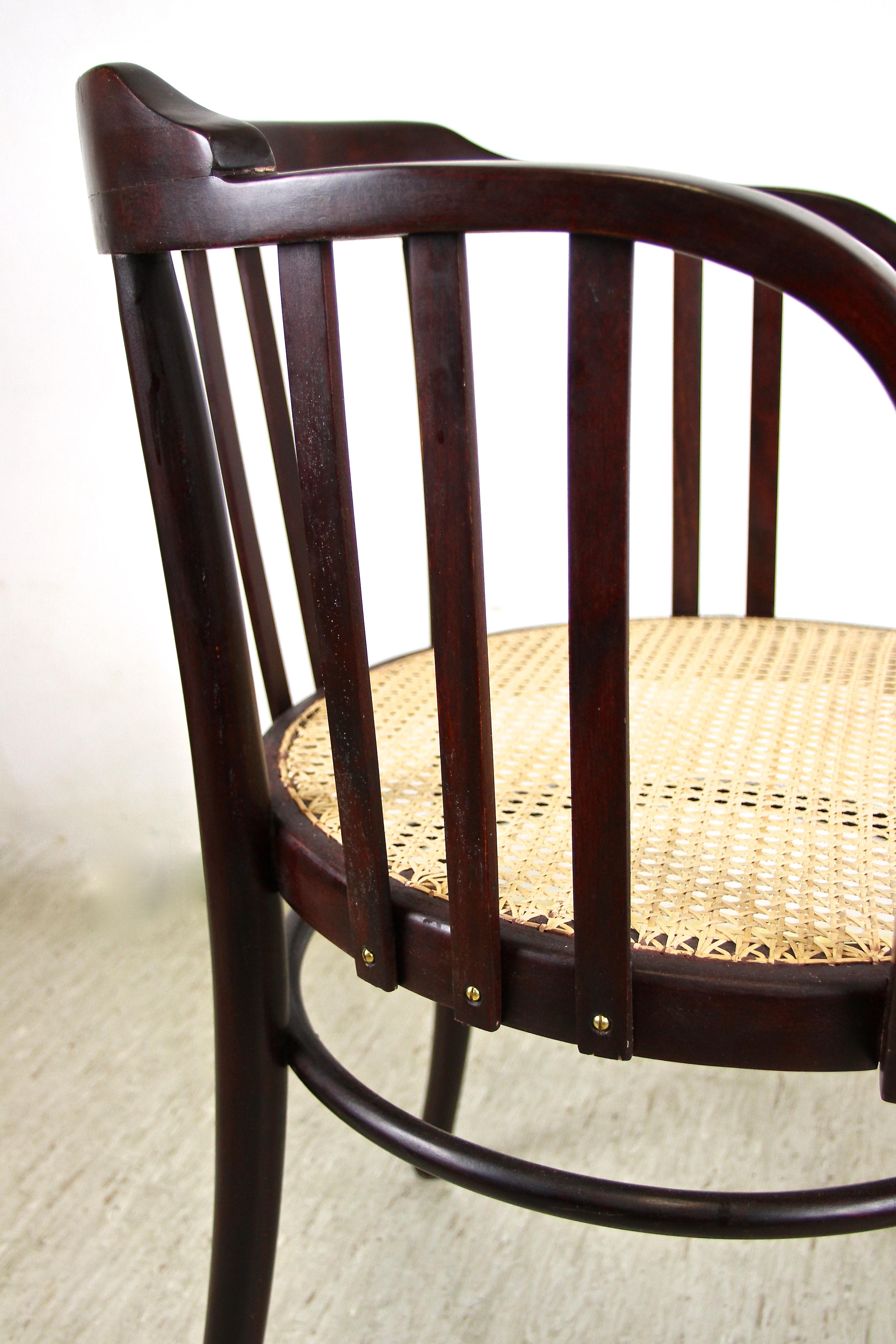 20th Century Bentwood Armchair with Vienesse Mesh by Mundus, Austria circa 1906 For Sale 1