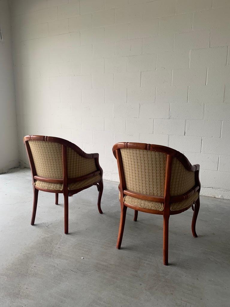 20th Century Pair of George III Style Walnut Tub Chairs 