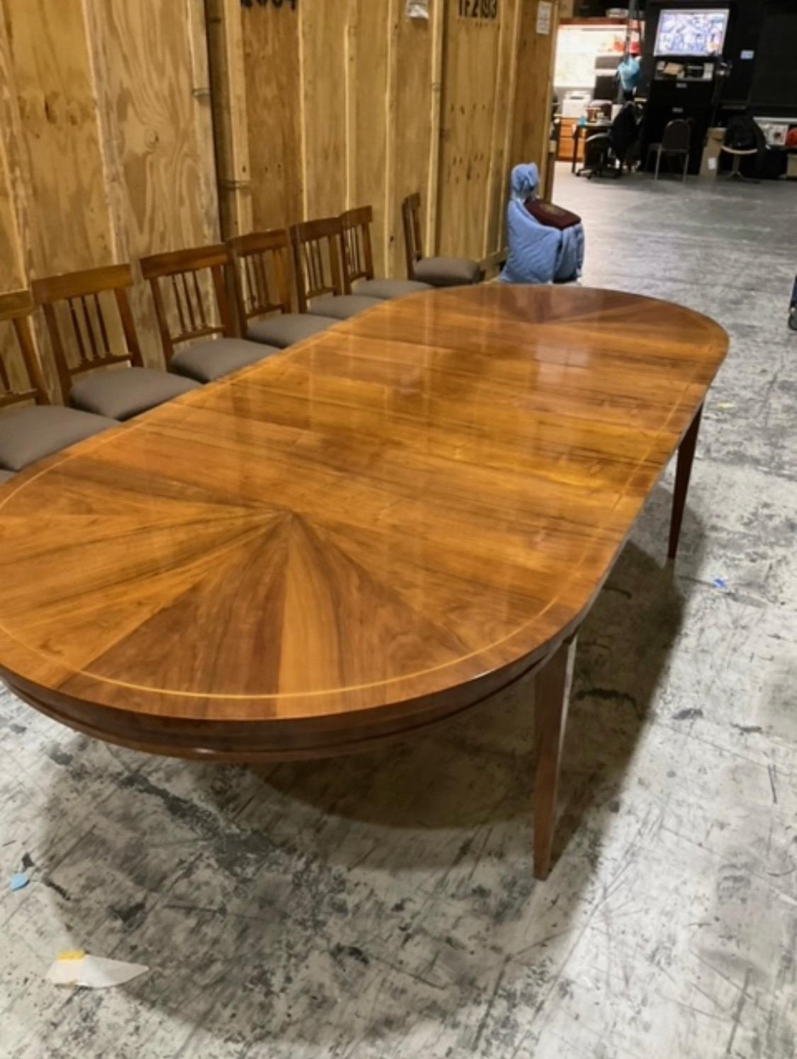 20th Century Biedermeier Style Dining Table from Germany For Sale 1