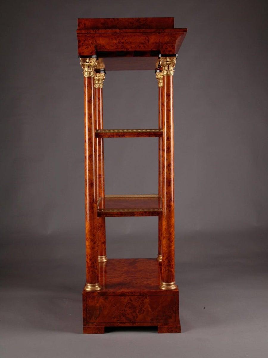 Scaffali Étagère in stile Biedermeier del XX secolo in vendita 5