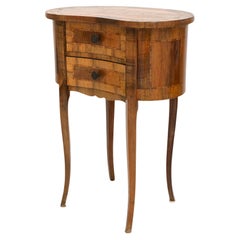 Tavolino a rene in stile Biedermeier del XX secolo, noce/noce - Italia 1910 ca.