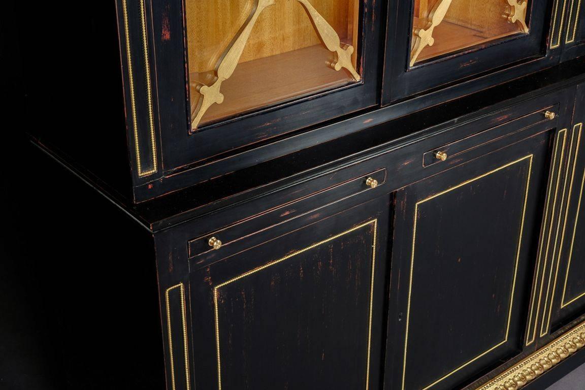 Armoire/ Bibliothèque de style Biedermeier du 20e siècle en vente 1