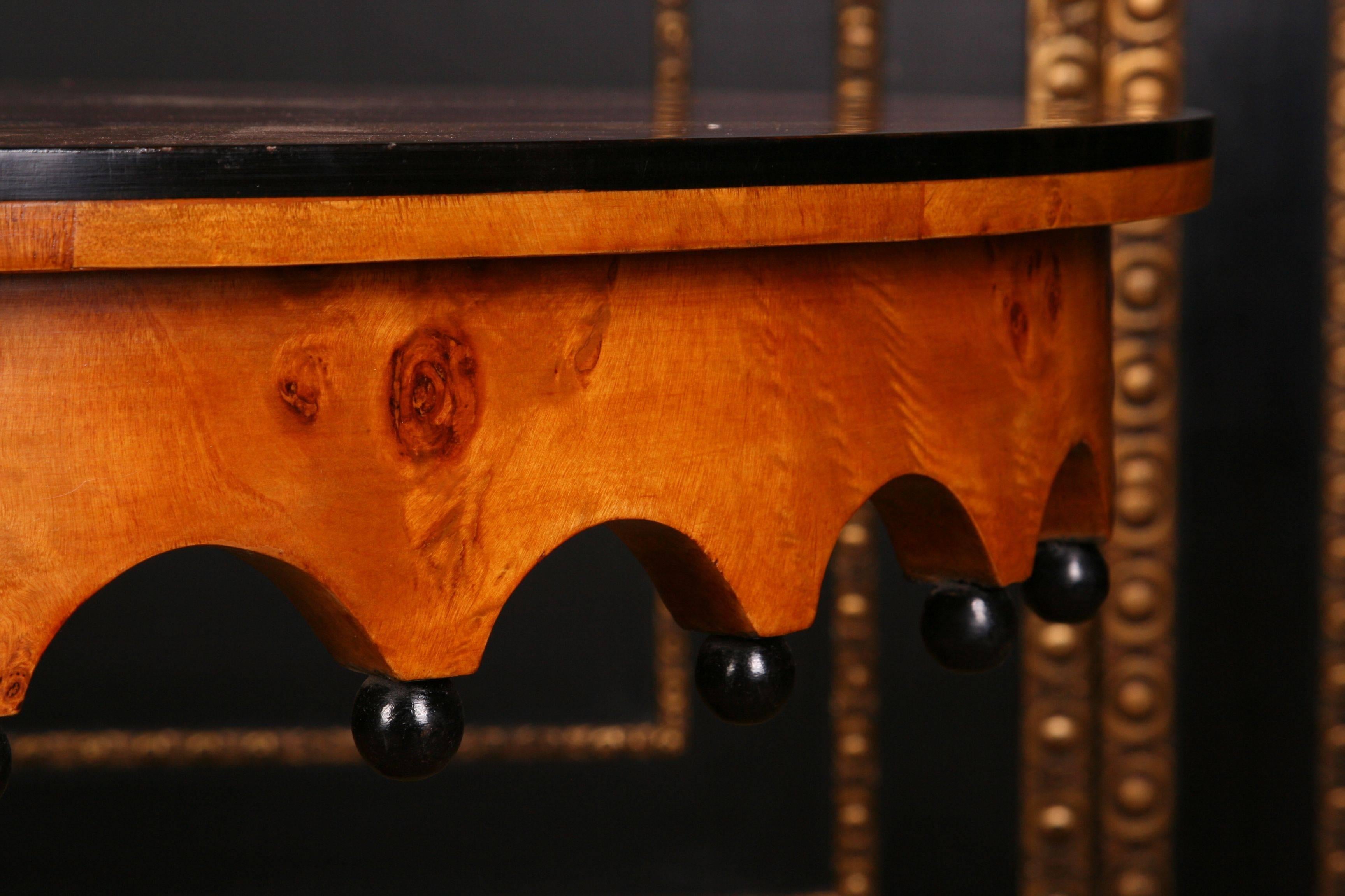 20th Century Biedermeier Style Wood Oval Table In Good Condition For Sale In Berlin, DE