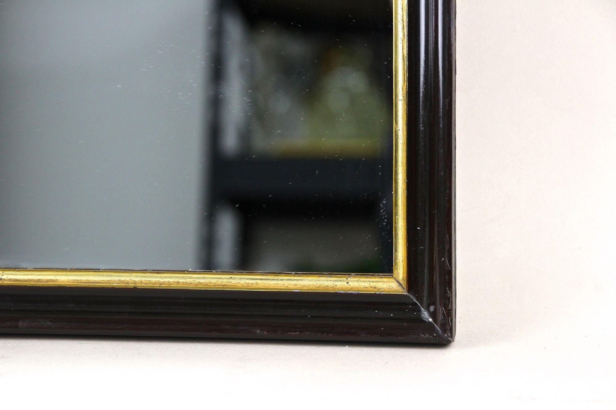 20e siècle Miroir Art Deco noir avec barreaux dorés, laqué, Autriche vers 1920 en vente 1