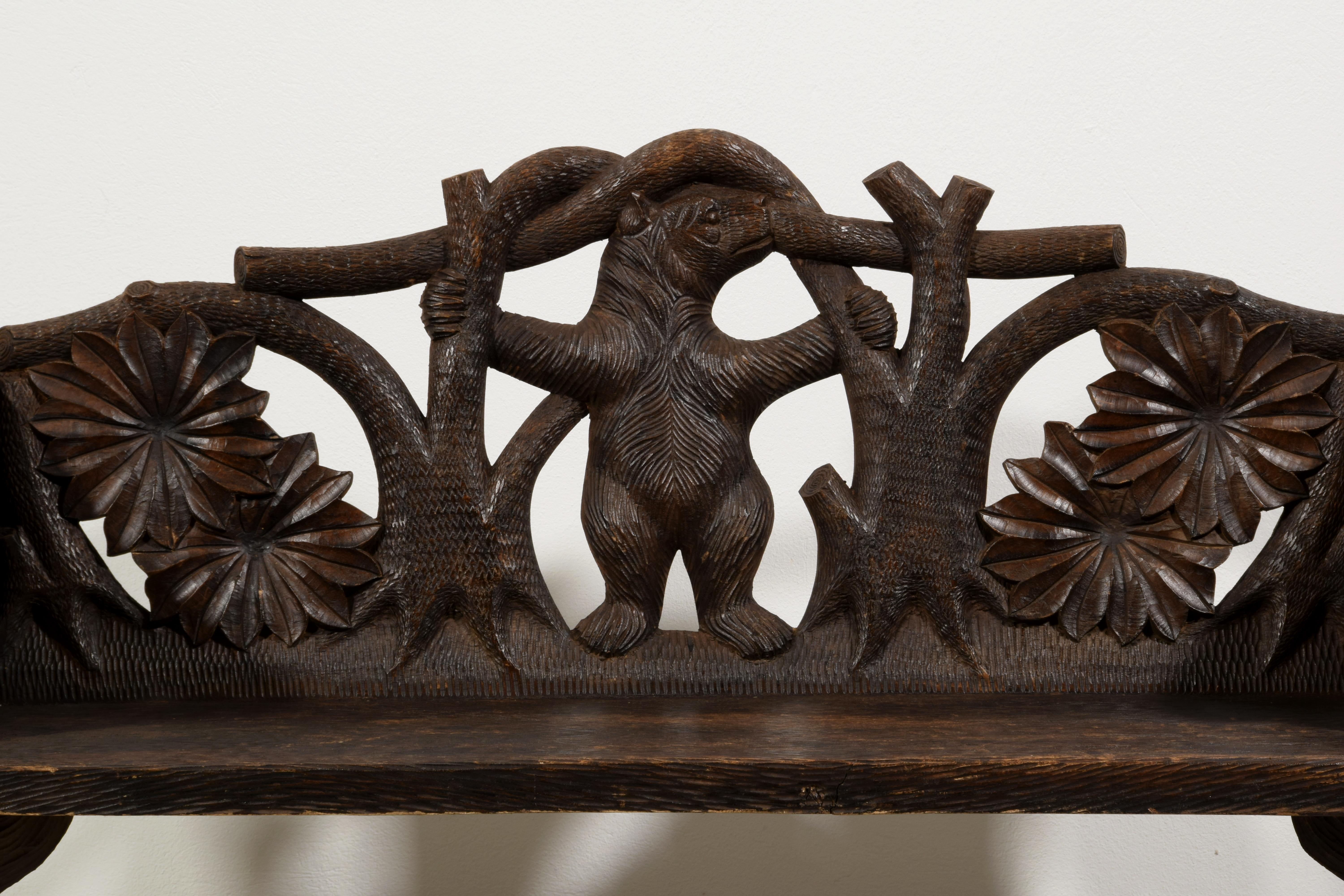 20th century,  Black Forest Brienz Hand Carved Wood bench with Bears  For Sale 6