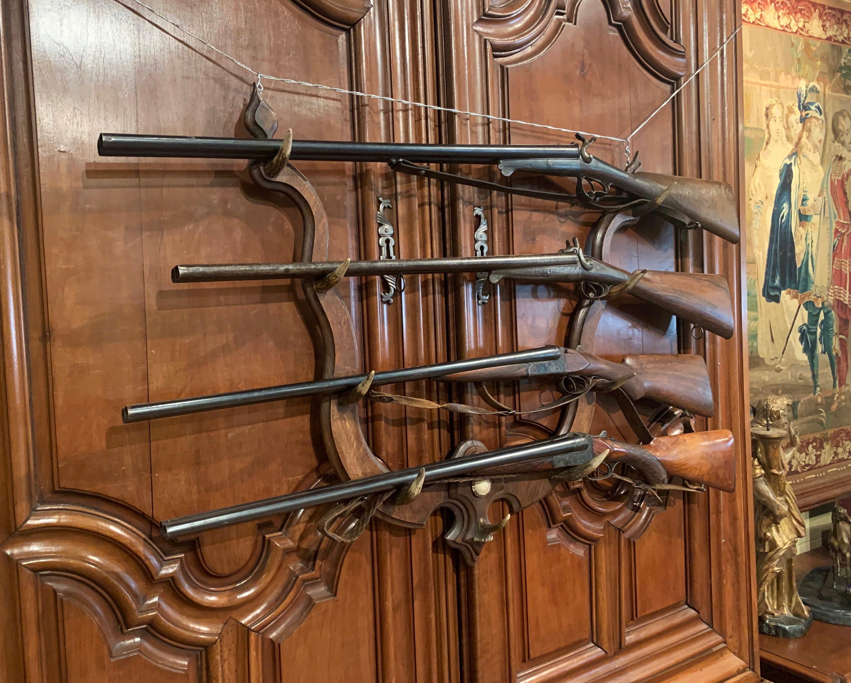 20th Century Black Forest Carved Gun or Coat Rack with Real Horn Hooks 2