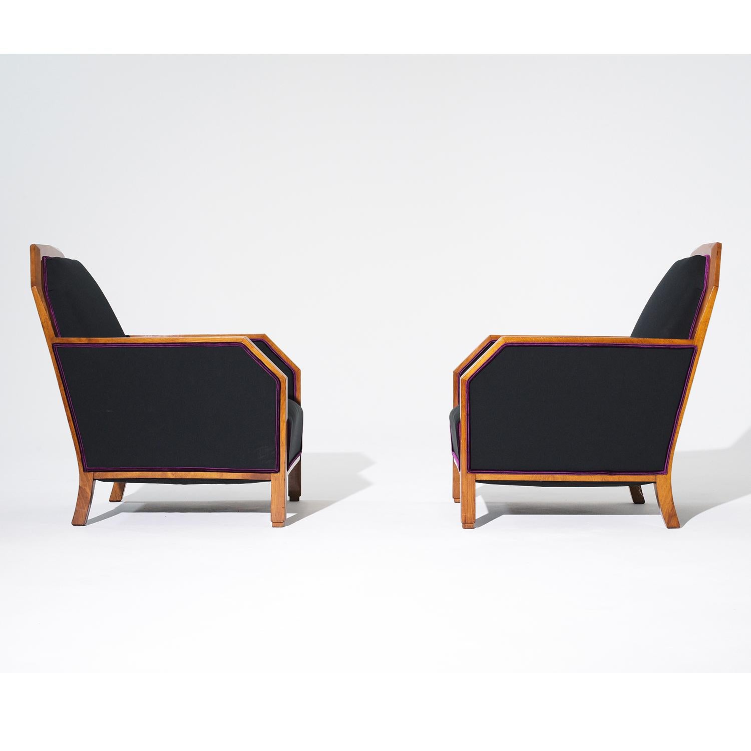 black corner chairs