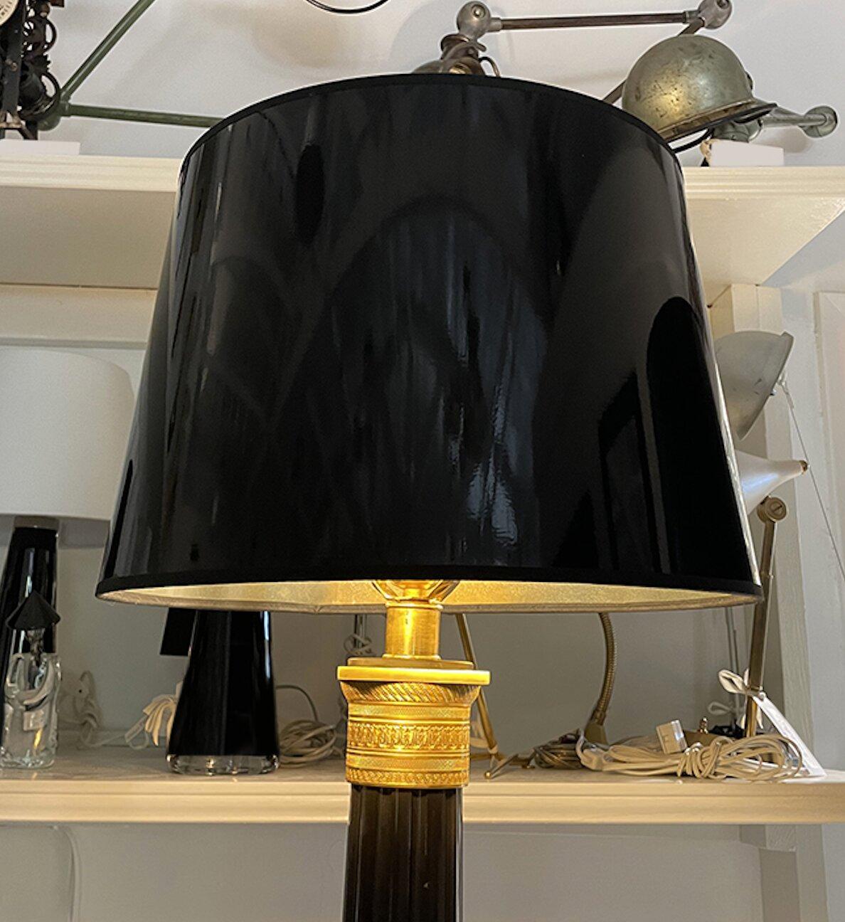 20th Century Black French Pair of Large Marble, Gilded Bronze Table Lamps For Sale 2