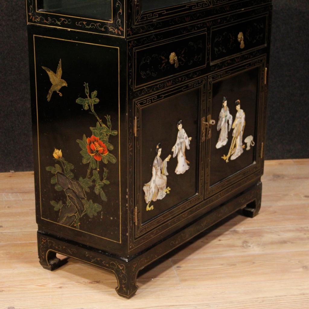 Glass 20th Century Black Lacquered and Painted Chinoiserie Wood French Display Cabinet