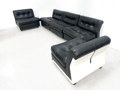 Amanta Modulares Sofa aus schwarzem Leder des 20. Jahrhunderts von Mario Bellini