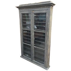 20th Century Black Painted Craquelé Wood French Display Cabinet with Shelves