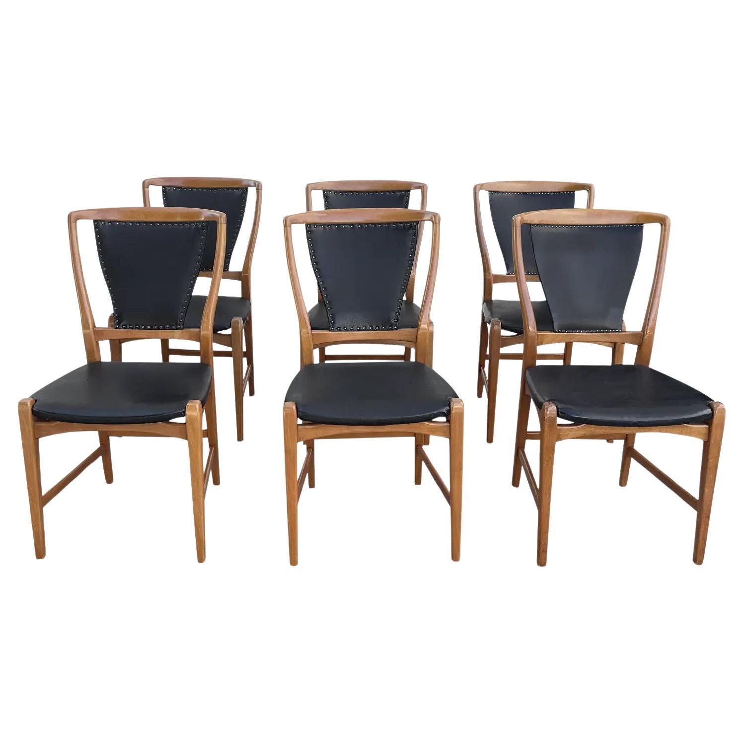 20e siècle Ensemble suédois noir de six chaises de salle à manger en bois de poirier d'époque en vente