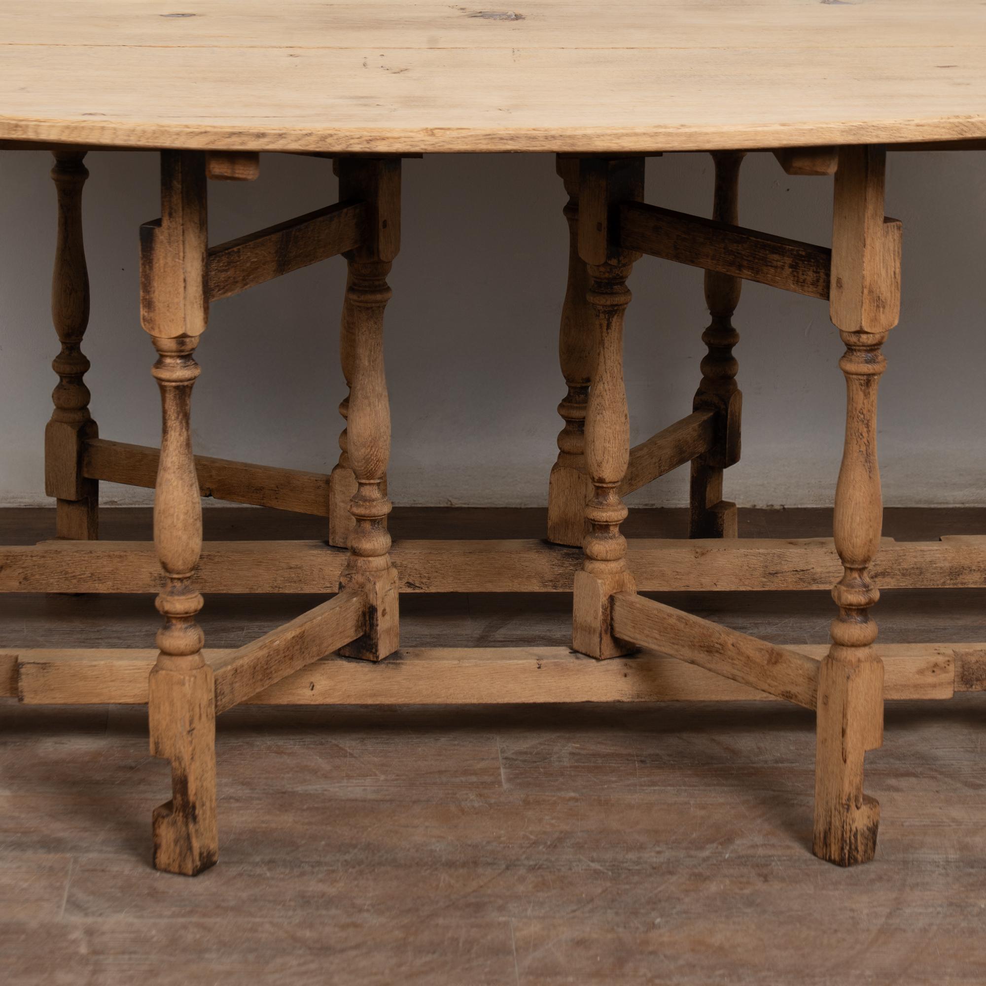 20th Century Bleached Oak English Wake Table Dropleaf Dining Table Console For Sale 6