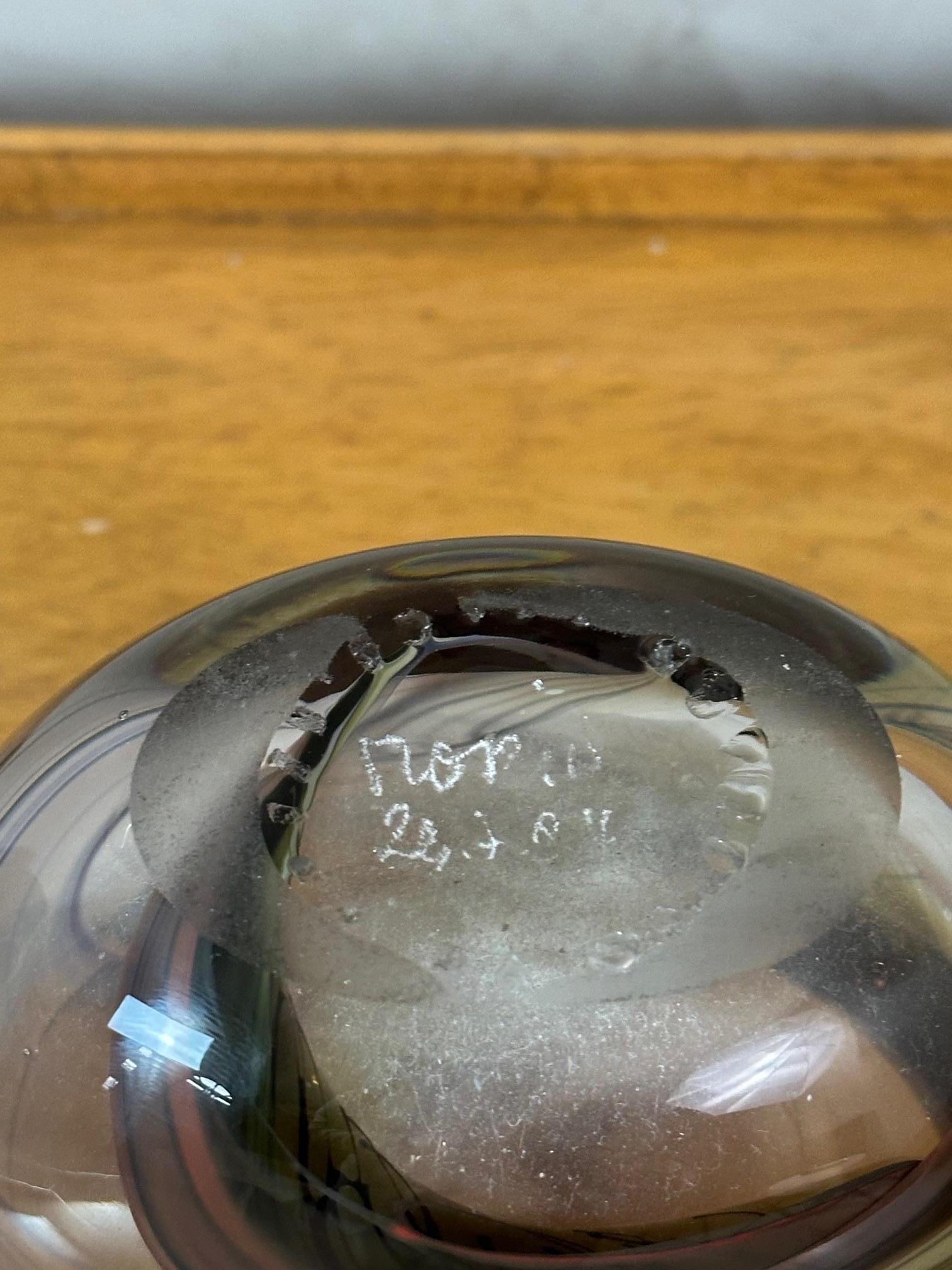 Vaso in vetro soffiato del XX secolo firmato Jean Claude Novaro in vendita 5