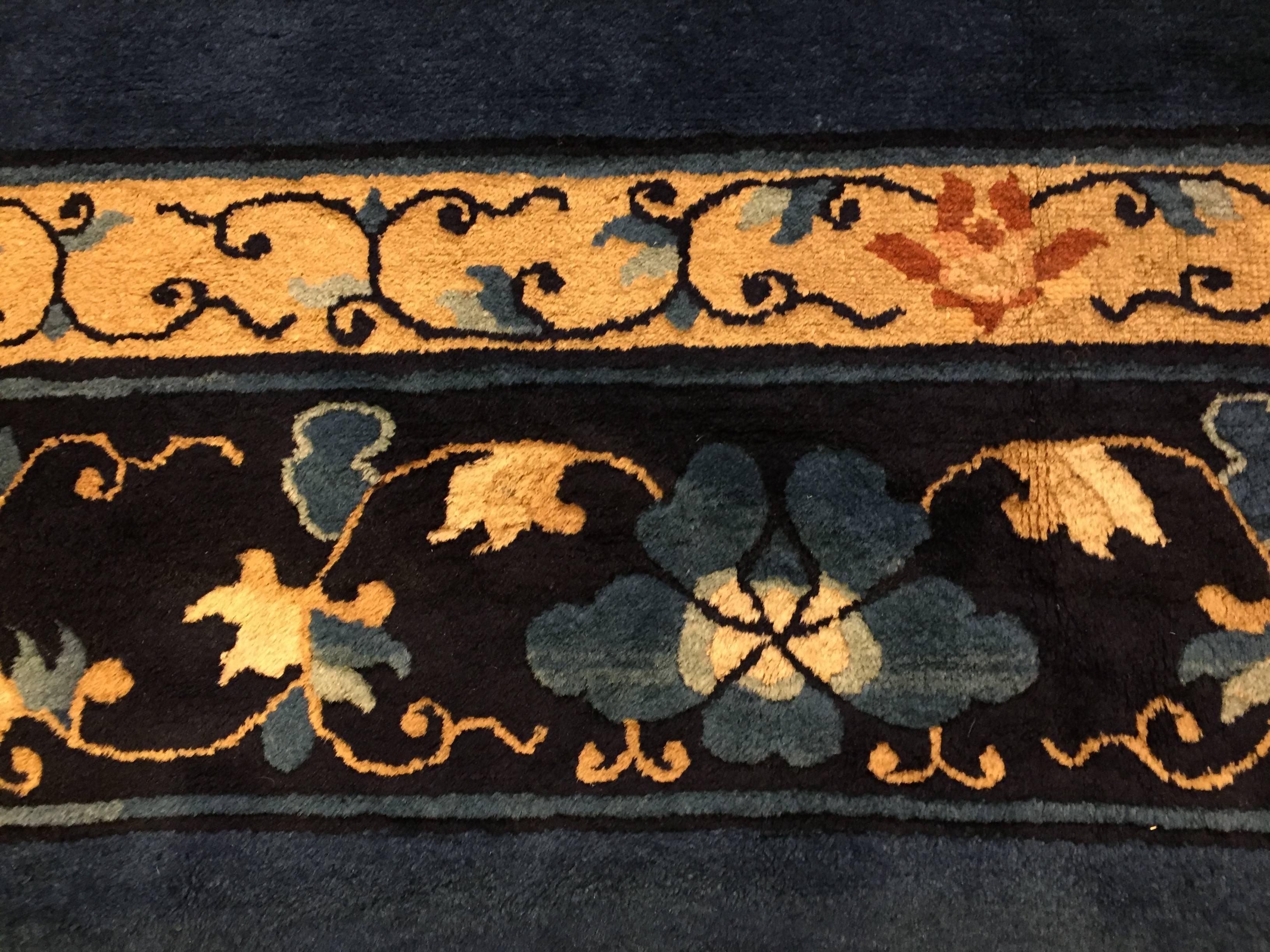 20th Century Blu with Flower Border Wool Peking Chinese Rug, 1920s For Sale 5
