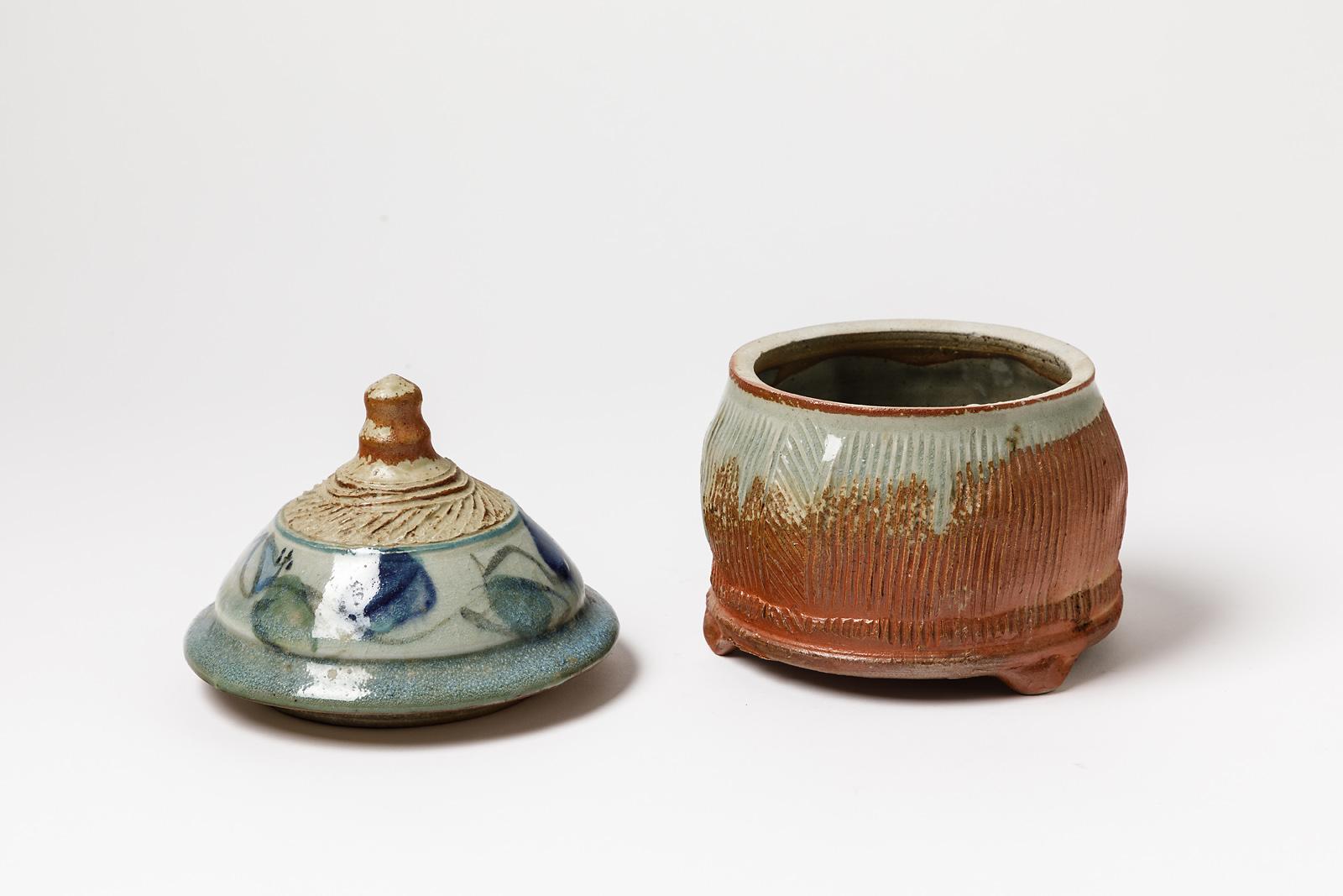 Boîte décorative en céramique bleue et blanche en grès du 20ème siècle par C Poulsen, 1980 Excellent état - En vente à Neuilly-en- sancerre, FR