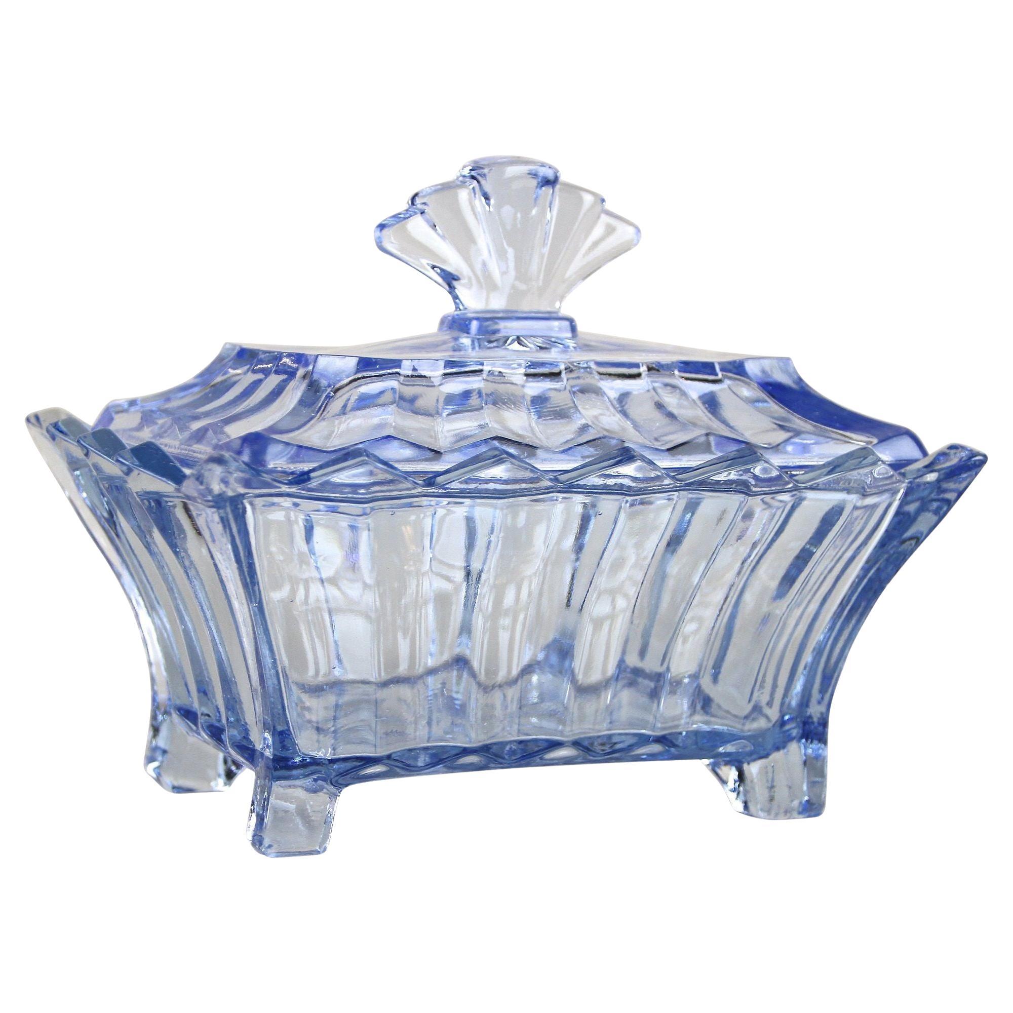 Caja de cristal Art Decó azul del siglo XX con tapa, Austria, hacia 1920