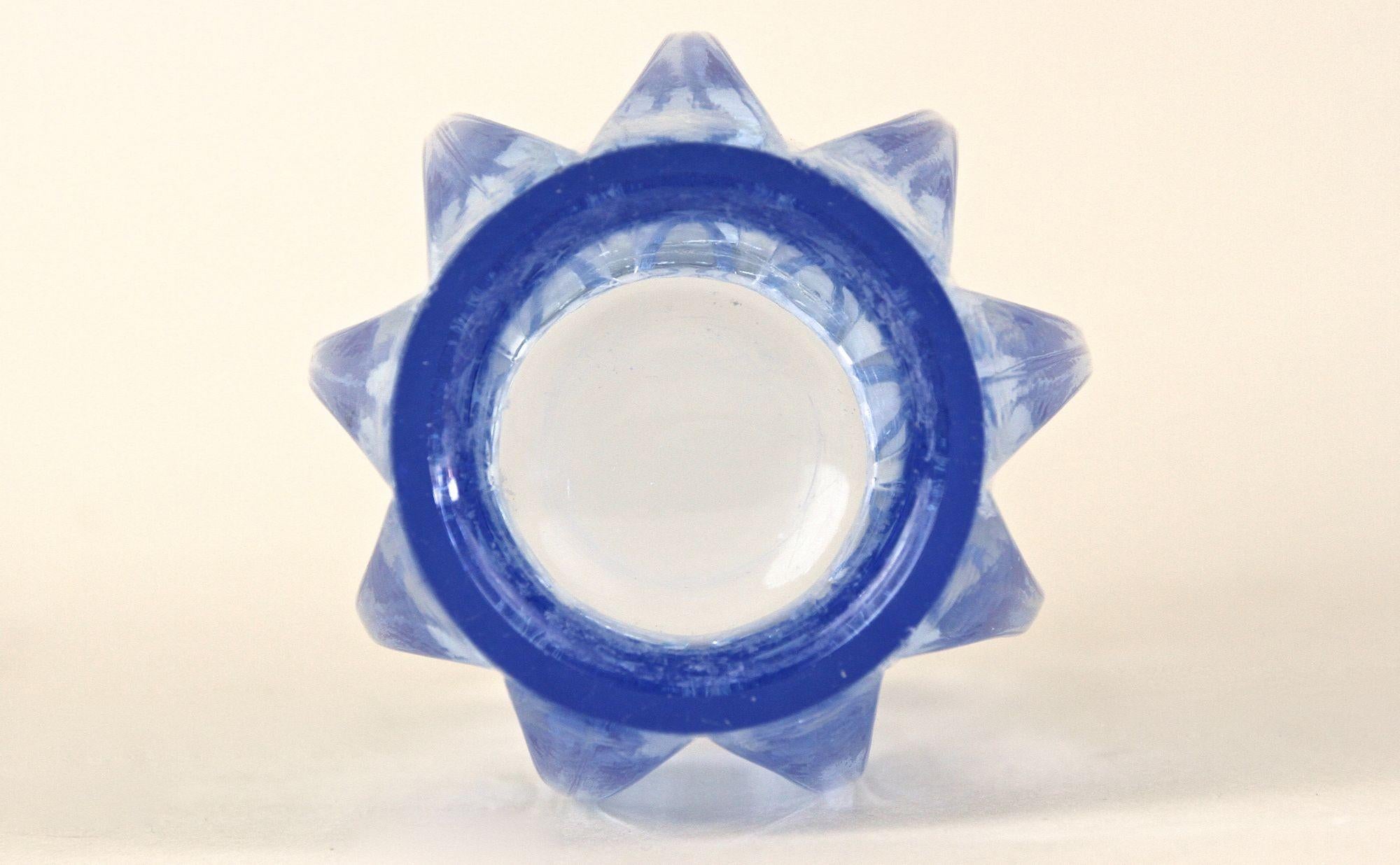 Vase en verre bleu Art déco du 20e siècle, Autriche vers 1920 en vente 2