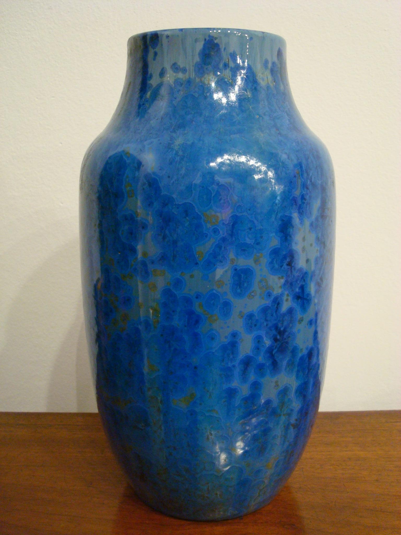vase à fleurs en poterie de Pierrefonds bleu:: années 1900 en vente 1