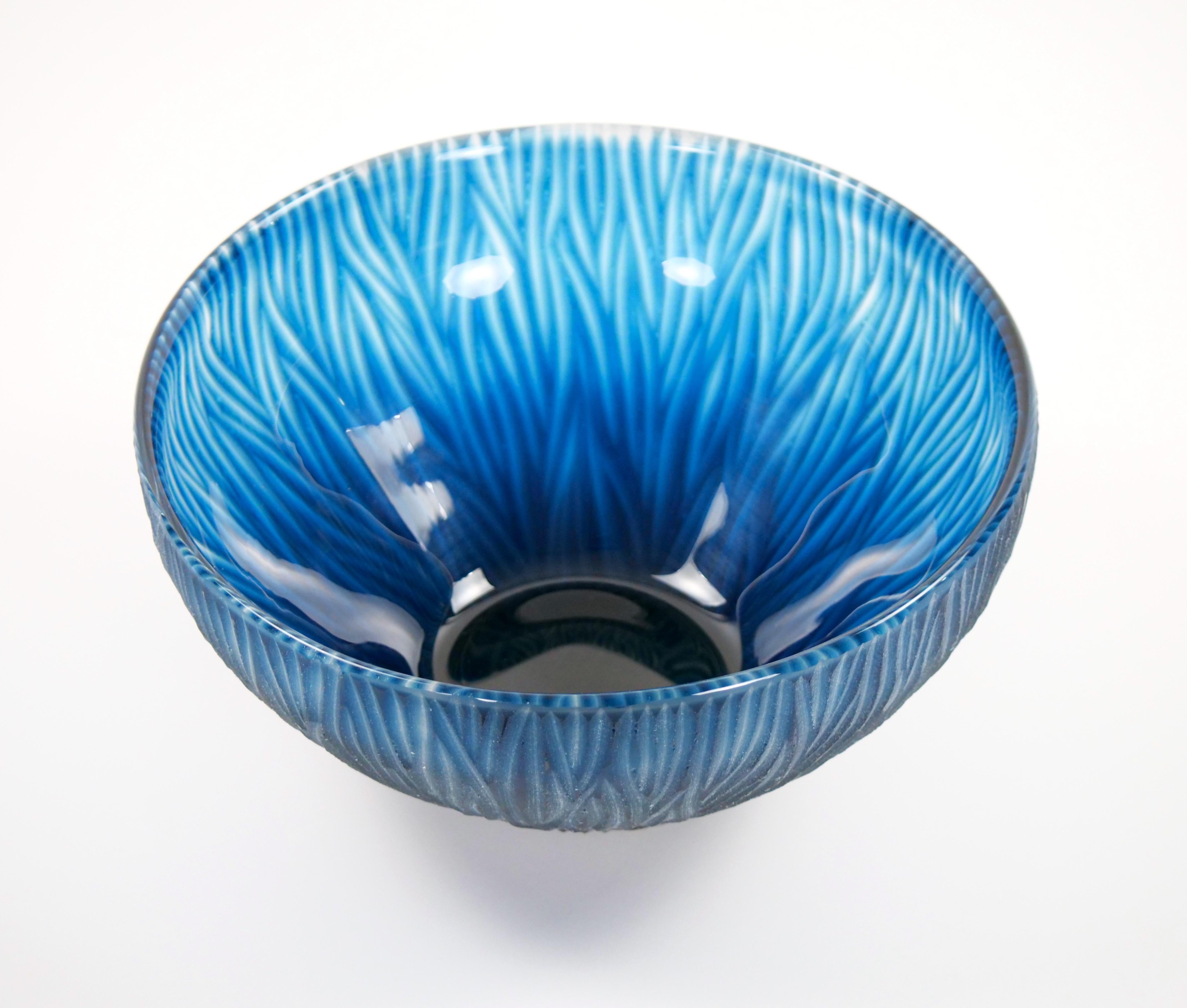 Elevate your table decor with the exquisite late 20th Century Handcrafted and Mouth-Blown Blue Glass Centerpiece Bowl, a masterpiece created by the skilled artisan Giampaolo Mason in Murano, Italy. This stunning centerpiece bowl is a testament to