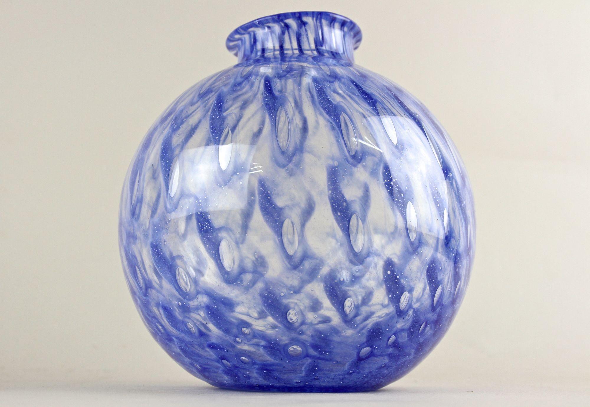 20ième siècle Vase Ball and Ball en verre Murano bleu du 20e siècle, Modernité du milieu du siècle, Italie vers 1970 en vente