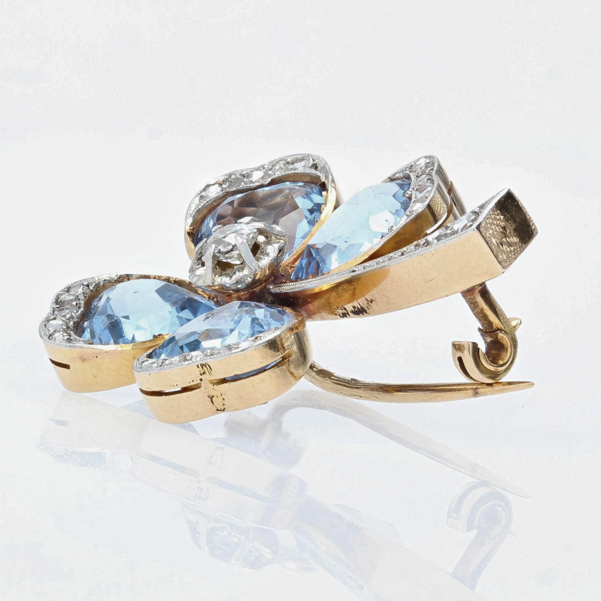 20th Century Blue Spinels Diamonds 18 Karat Yellow Gold Clover Shape Brooch For Sale 5