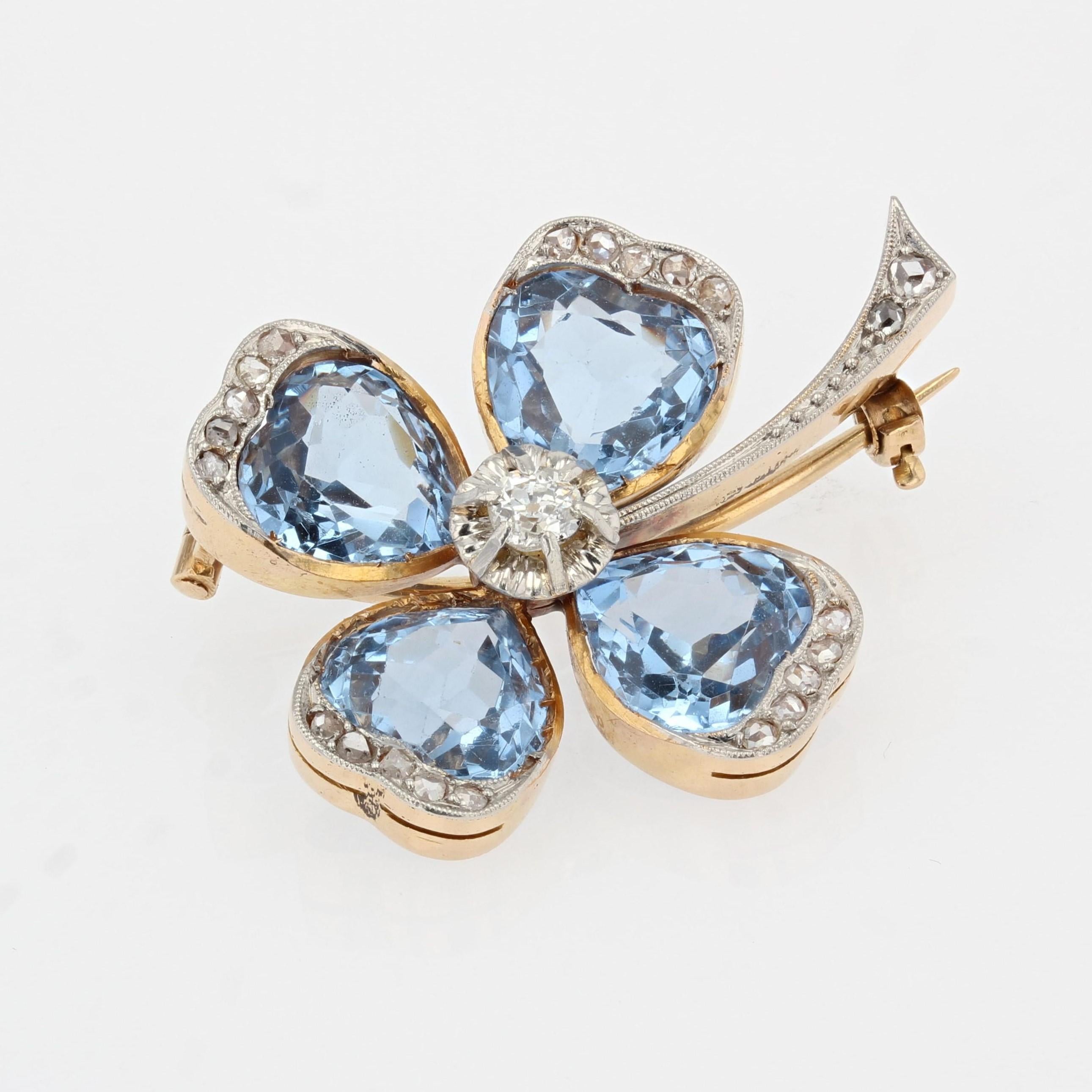 20th Century Blue Spinels Diamonds 18 Karat Yellow Gold Clover Shape Brooch For Sale 3