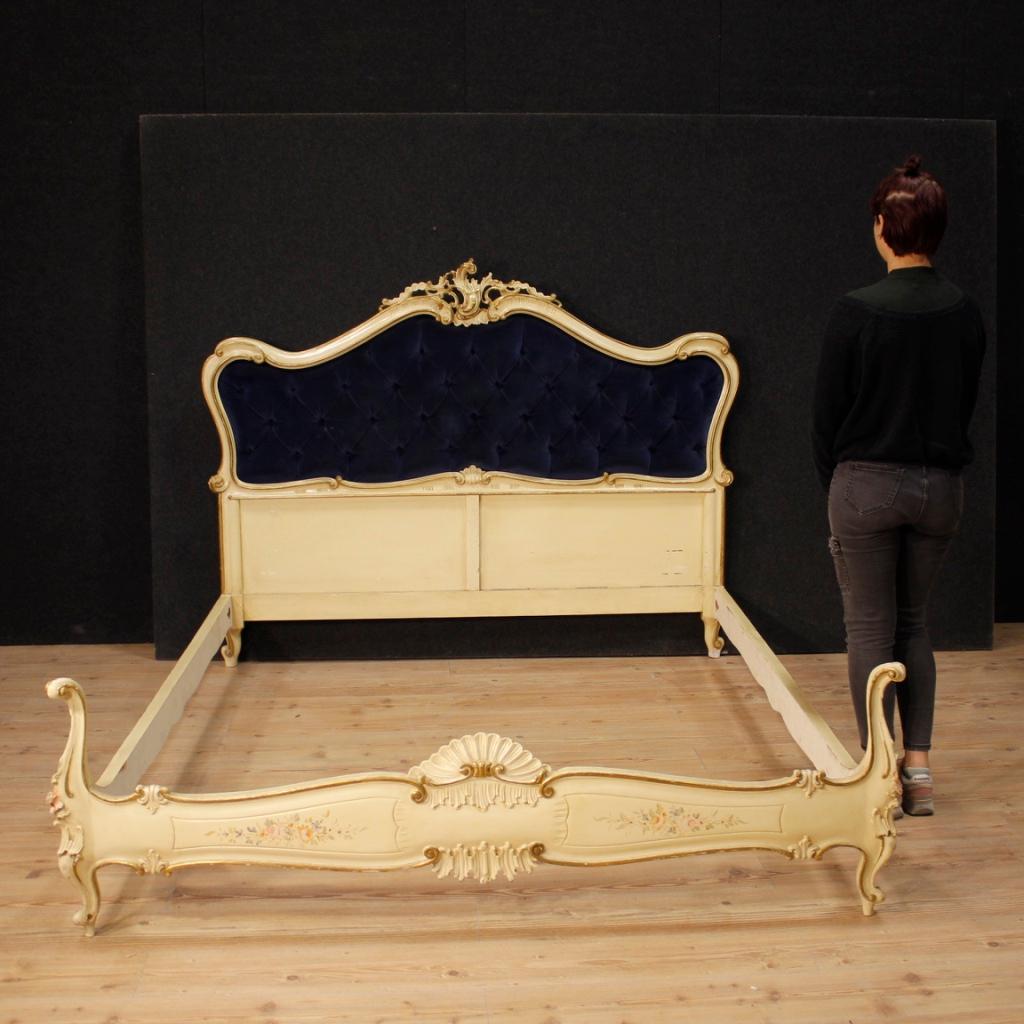 20th Century Blue Velvet and Lacquered, Painted Wood Venetian Bed, 1960 7